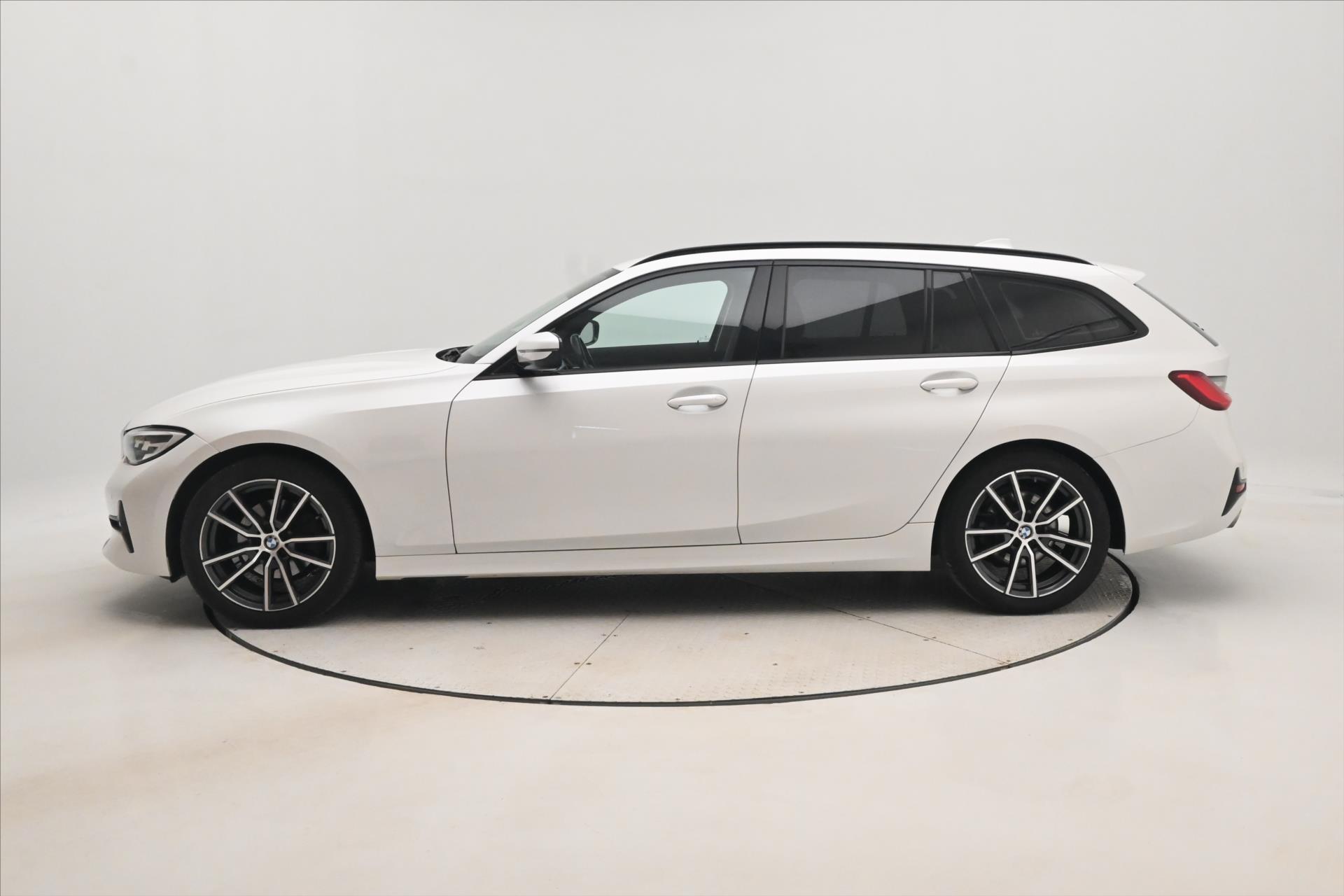 Hlavní fotografie vozu BMW Řada 3 2,0 320d 140 kW Steptronic Záruka až 5 let (8)