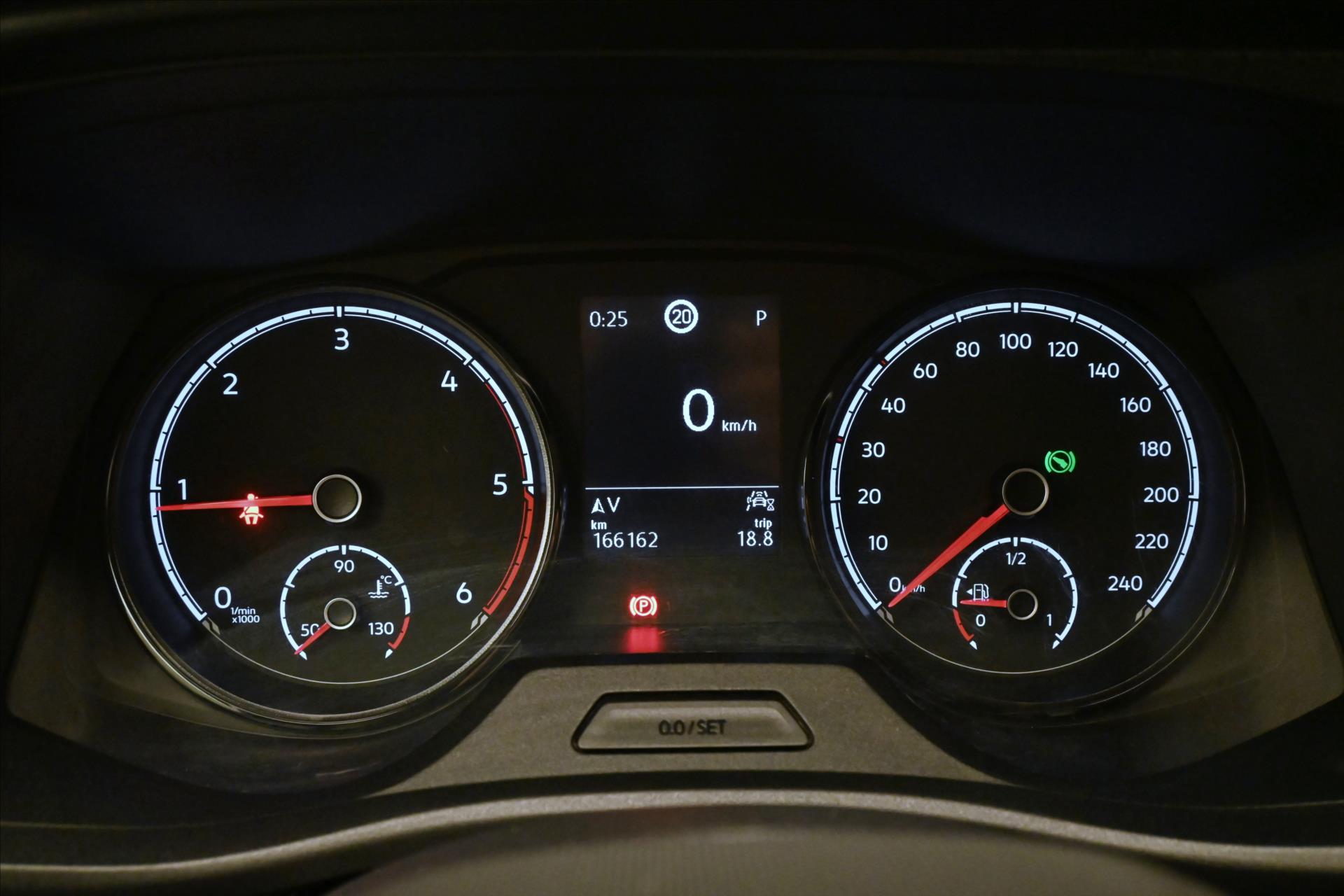 Hlavní fotografie vozu Volkswagen Transporter 2,0 TDI 110kW DSG Záruka až 5 let (16)