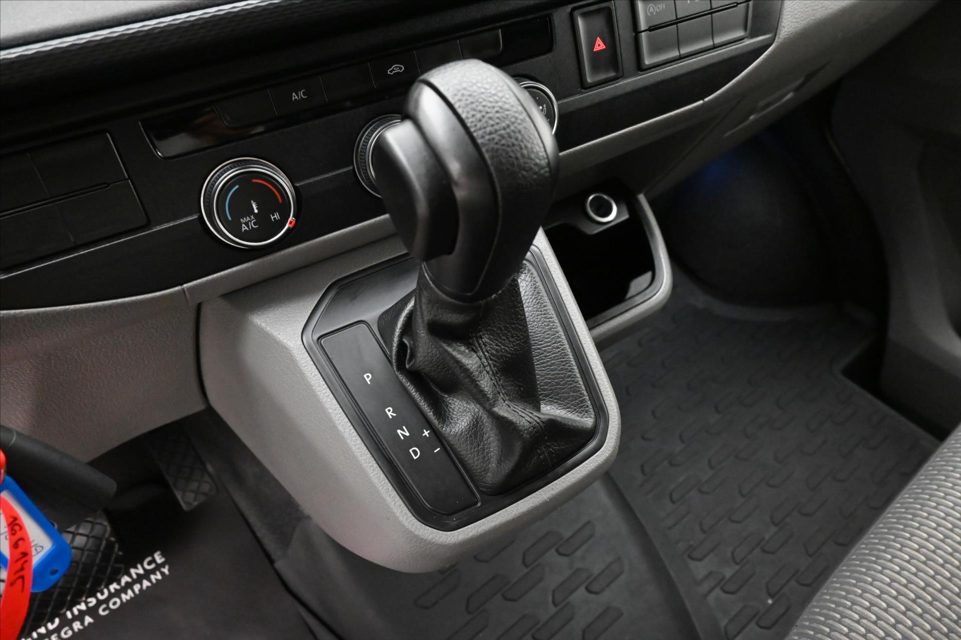Hlavní fotografie vozu Volkswagen Transporter 2,0 TDI 110kW DSG Záruka až 5 let (22)