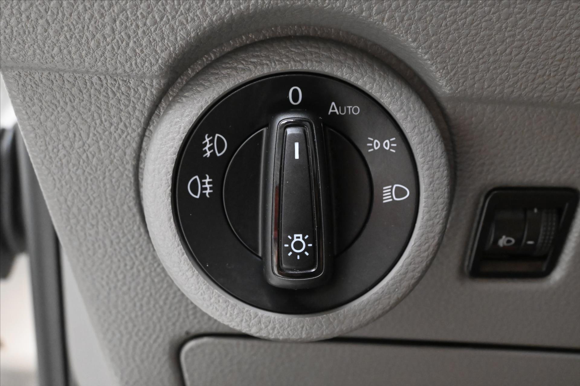 Hlavní fotografie vozu Volkswagen Transporter 2,0 TDI 110kW DSG Záruka až 5 let (26)