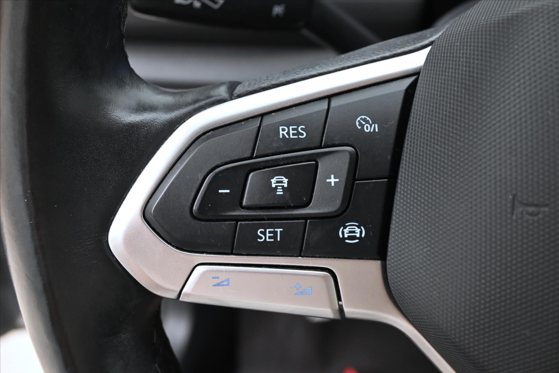 Hlavní fotografie vozu Volkswagen T-Roc 2,0 TDI 85kW Life Záruka až 5 let (23)