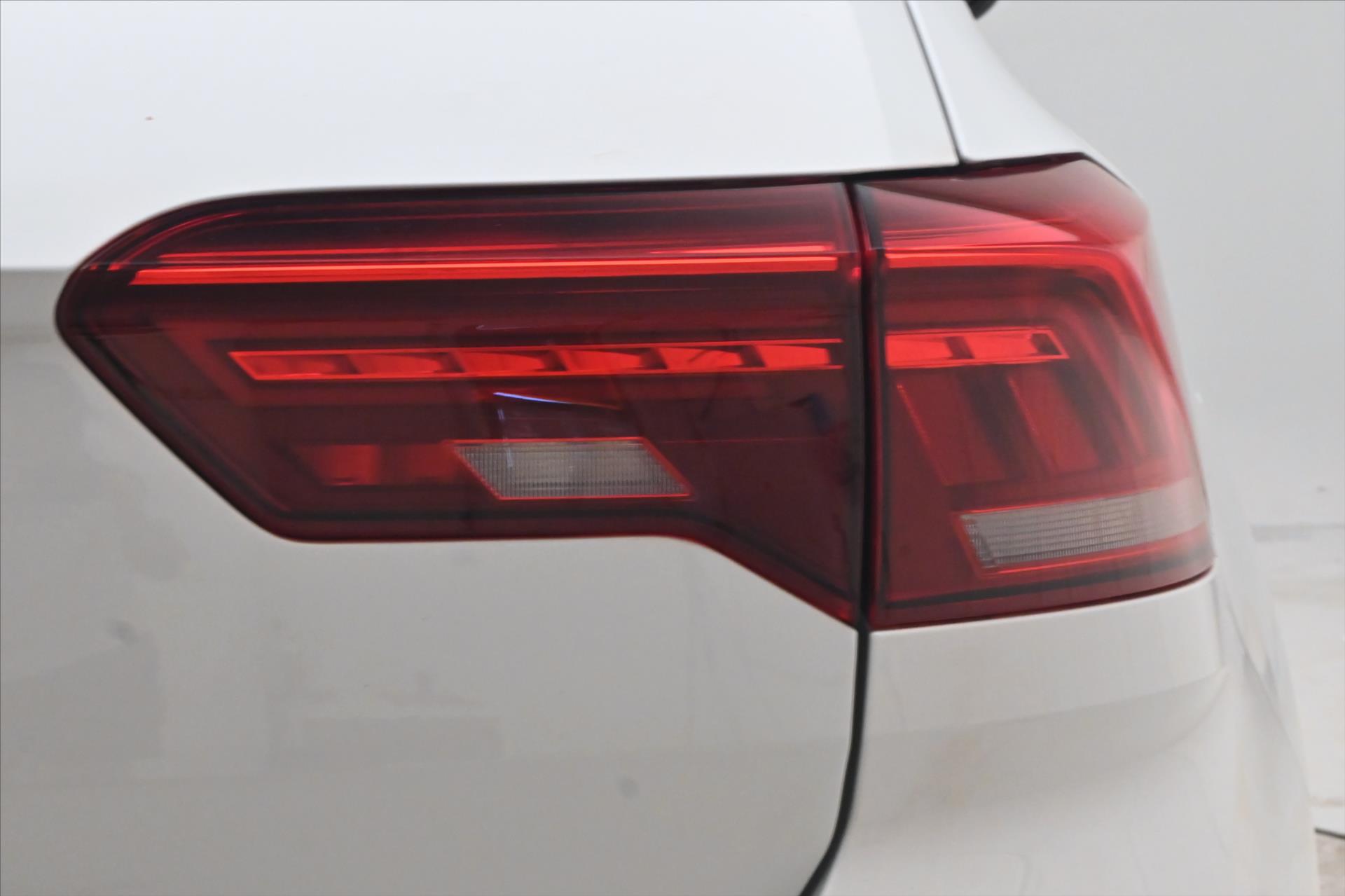 Main photo of the car Volkswagen T-Roc 2,0 TDI 85kW Life Záruka až 5 let (29)