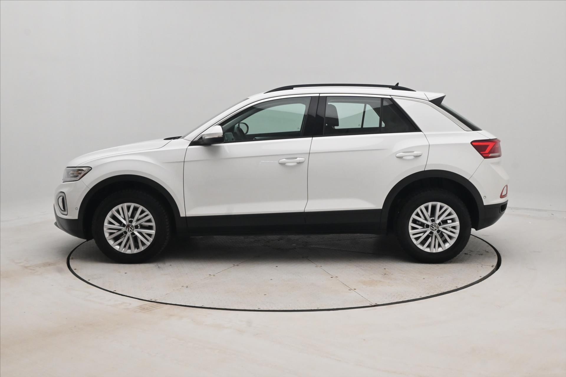 Hlavní fotografie vozu Volkswagen T-Roc 2,0 TDI 85kW Life Záruka až 5 let (8)
