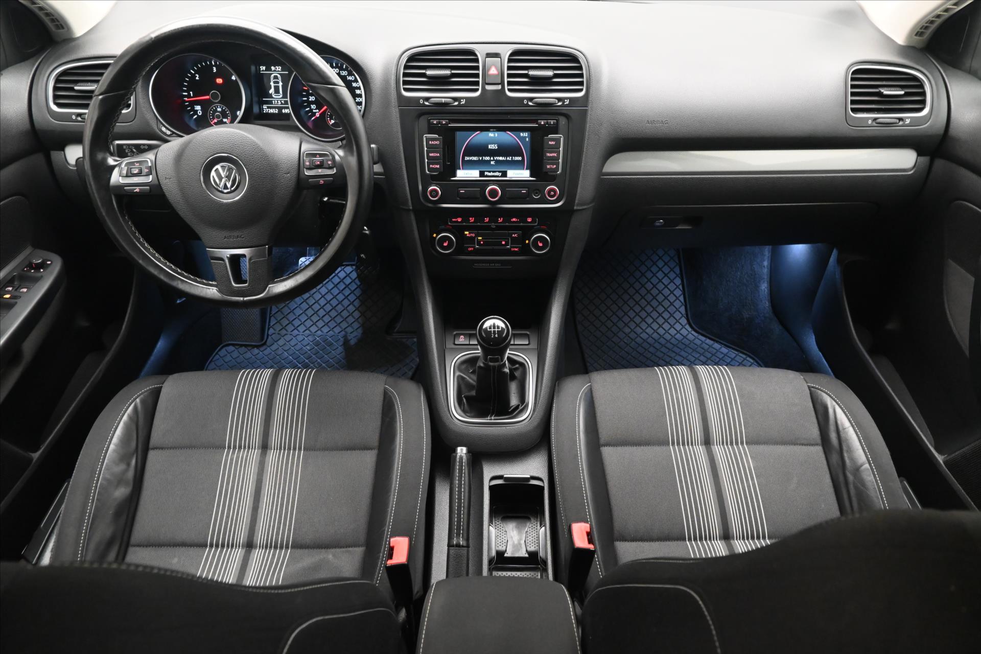 Hlavní fotografie vozu Volkswagen Golf 1,6 TDI 77 kW MATCH Navigace (15)