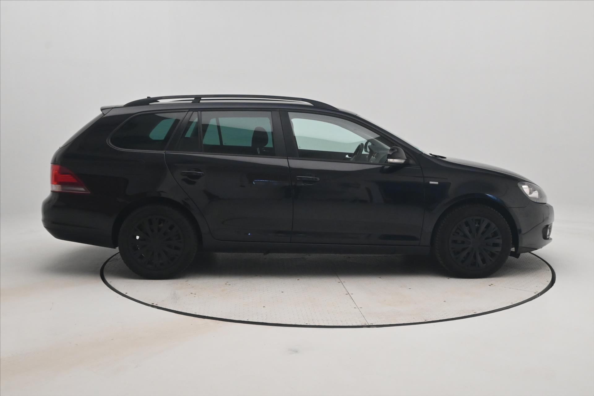 Hlavní fotografie vozu Volkswagen Golf 1,6 TDI 77kW MATCH Navigace (4)