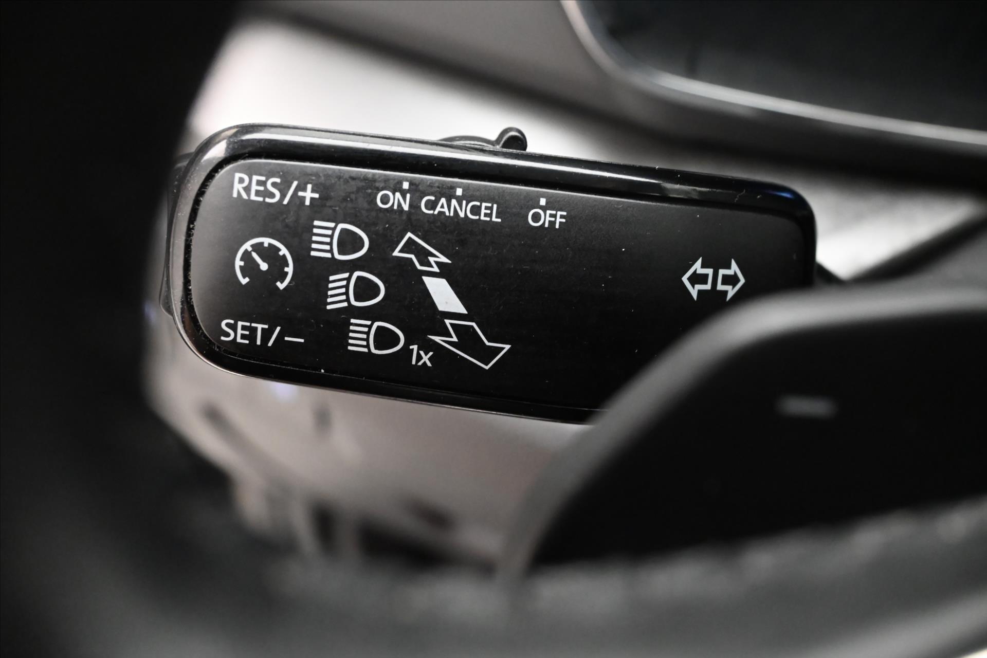 Hlavní fotografie vozu Škoda Octavia 2,0 TDI 110kW DSG Ambition VŮZ PŘIPRAVUJEME K PRODEJI (22)