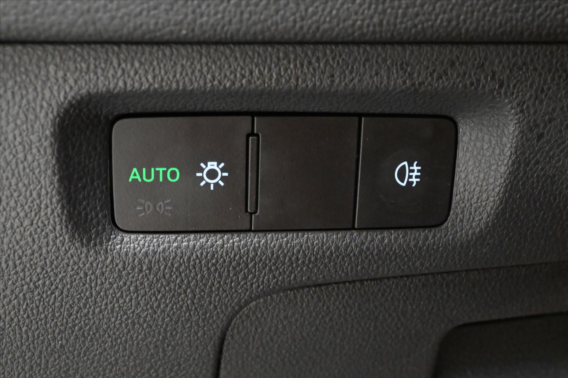 Hlavní fotografie vozu Škoda Octavia 2,0 TDI 110kW DSG Ambition VŮZ PŘIPRAVUJEME K PRODEJI (25)