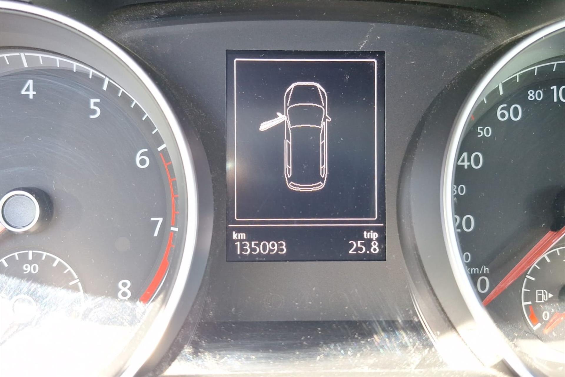 Hlavní fotografie vozu Volkswagen Golf 1,5 TSI 96kW BLUEMOTION VŮZ PŘIPRAVUJEME K PRODEJI (3)