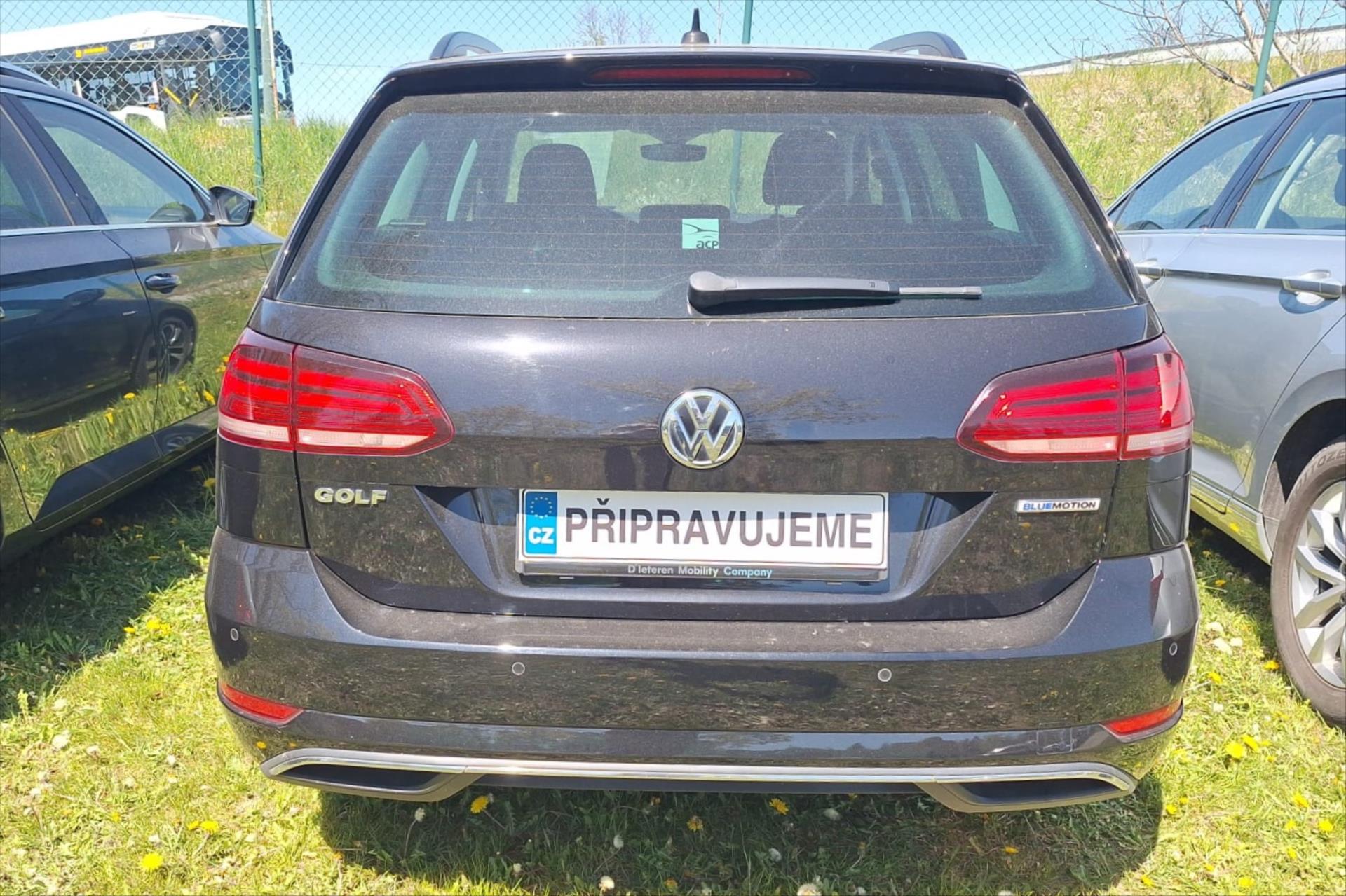 Hlavní fotografie vozu Volkswagen Golf 1,5 TSI 96kW BLUEMOTION VŮZ PŘIPRAVUJEME K PRODEJI (4)