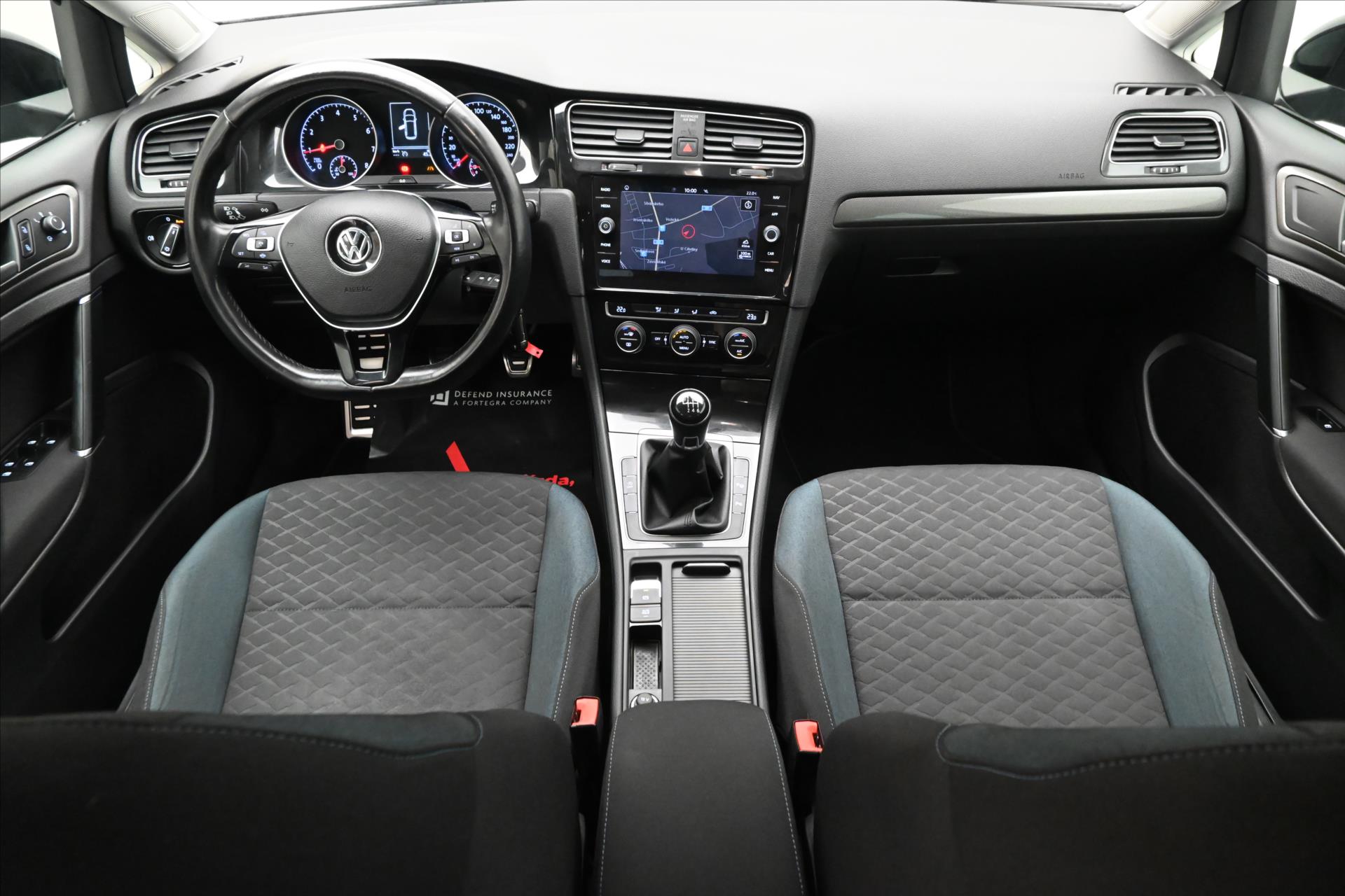 Hlavní fotografie vozu Volkswagen Golf 1,5 TSI 96kW BLUEMOTION Záruka až 5 let (15)