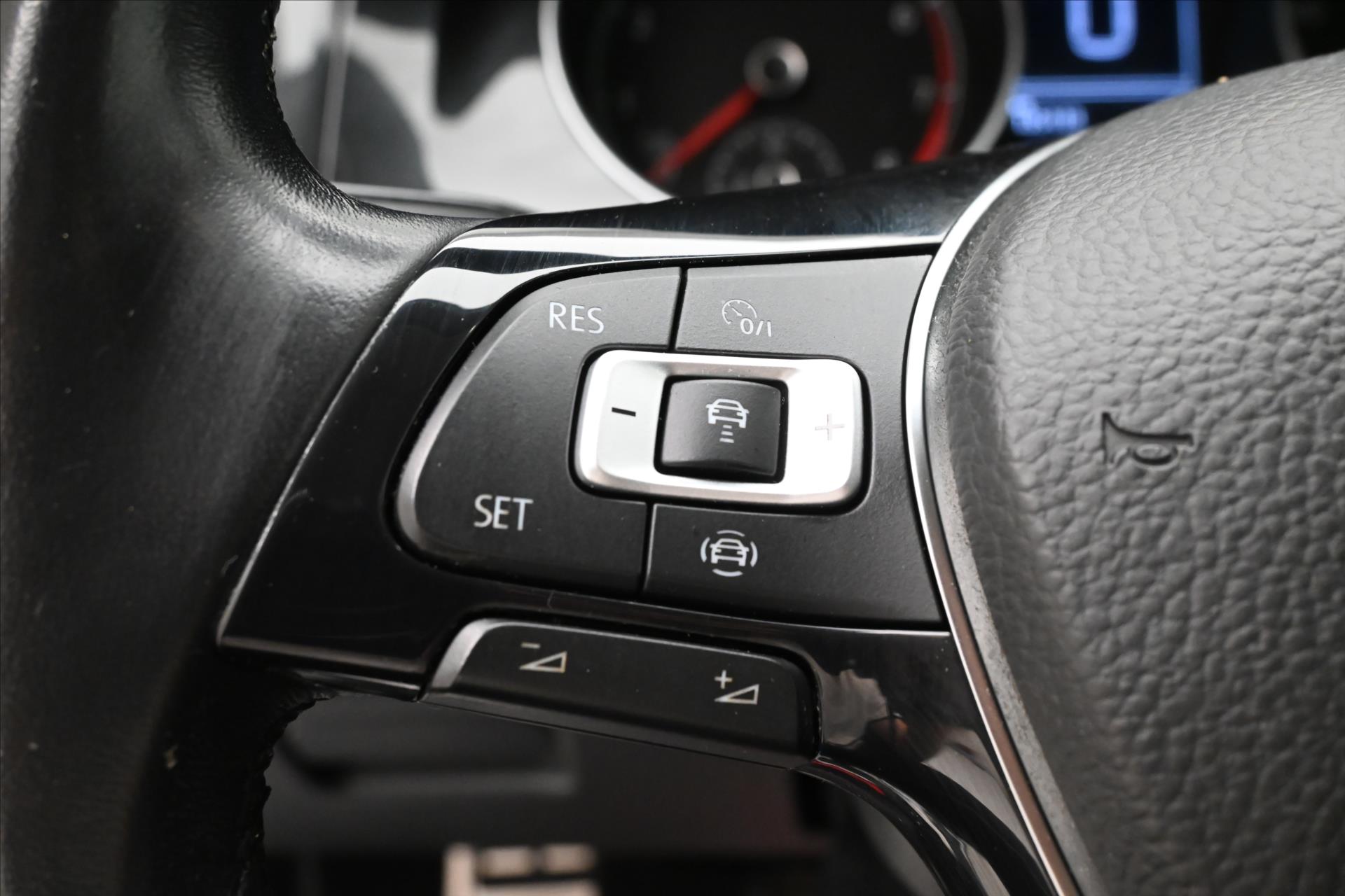 Hlavní fotografie vozu Volkswagen Golf 1,5 TSI 96kW BLUEMOTION Záruka až 5 let (22)