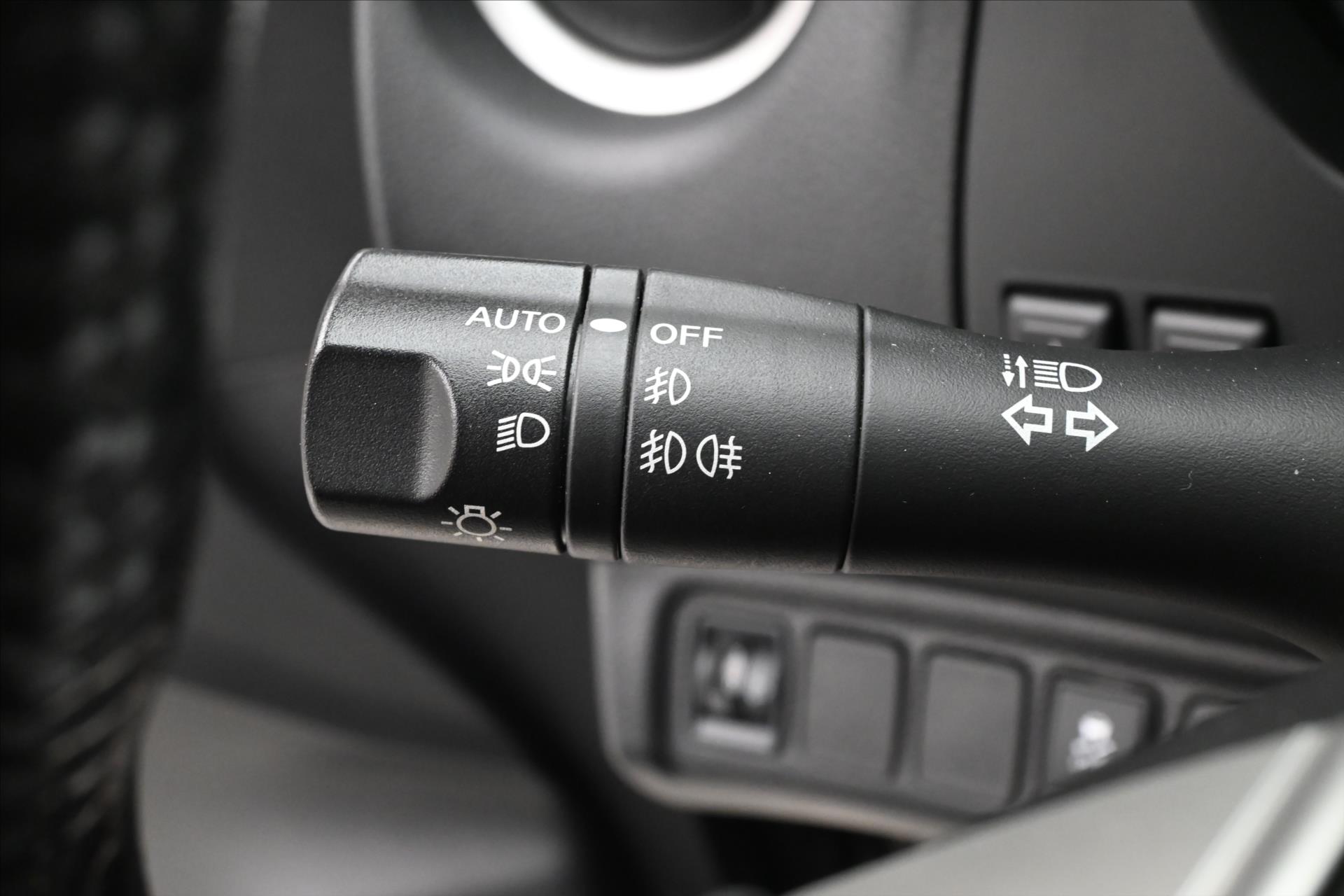 Hlavní fotografie vozu Nissan Navara 2,3 dCi 140 KW AT6 4x4 Záruka až 5 let (24)