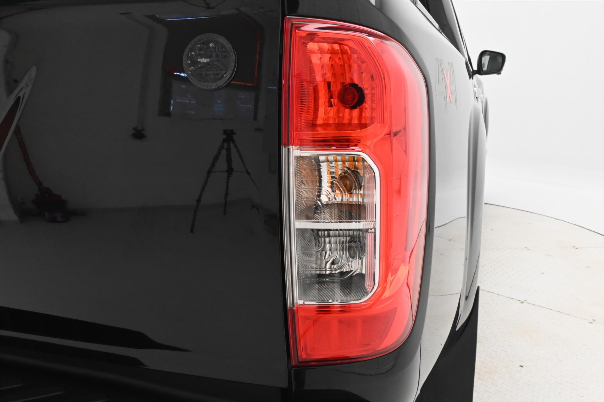 Hlavní fotografie vozu Nissan Navara 2,3 dCi 140kW AT6 4x4 Záruka až 5 let (29)