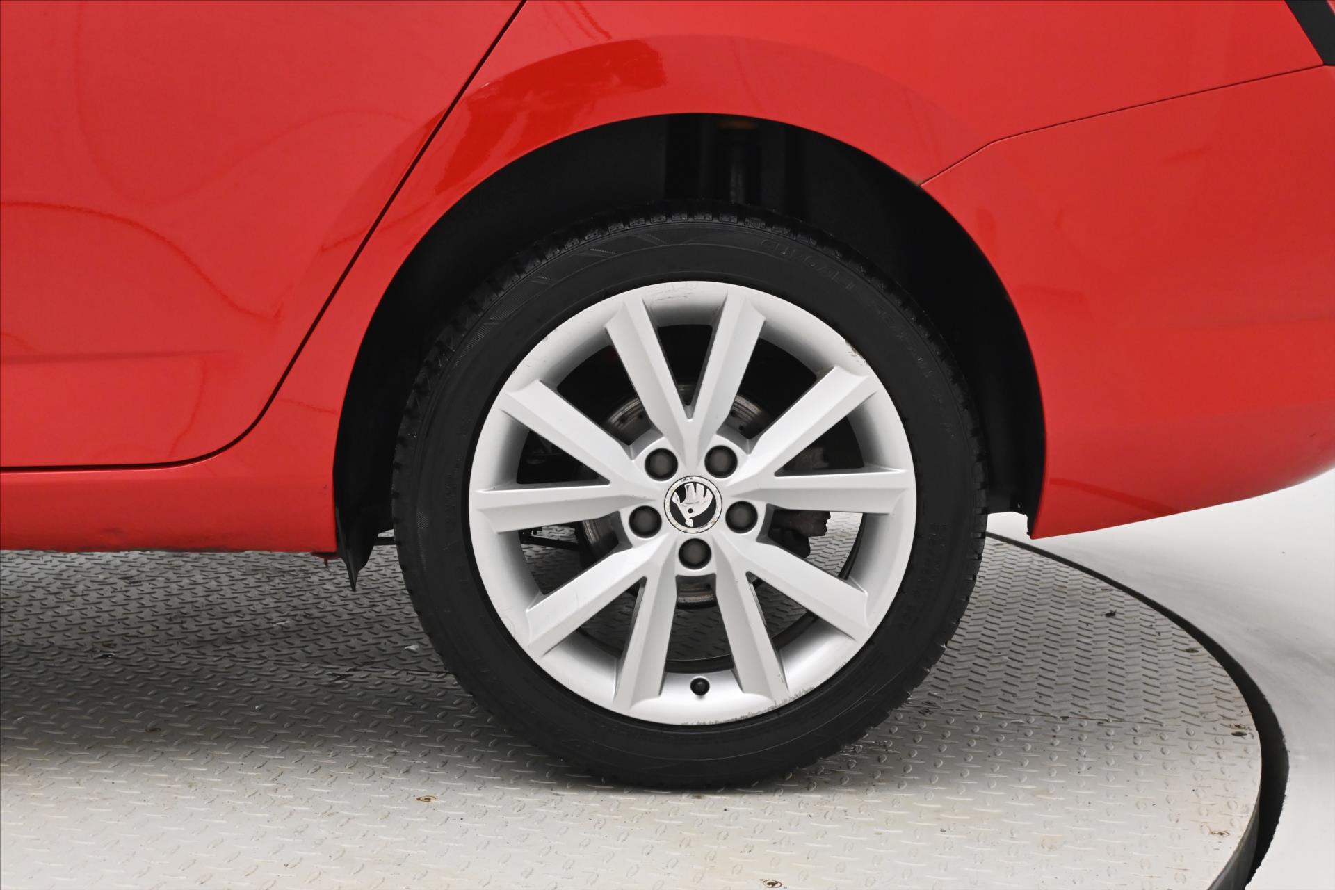 Hlavní fotografie vozu Škoda Fabia 1,4 TDI 77 kW Ambition (28)