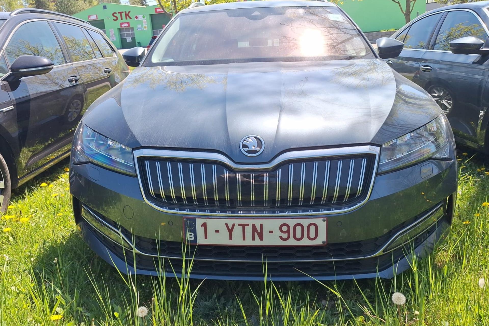 Škoda Superb 1,4 TSI iV Hybrid 160kW STYLE VŮZ PŘIPRAVUJEME K PRODE