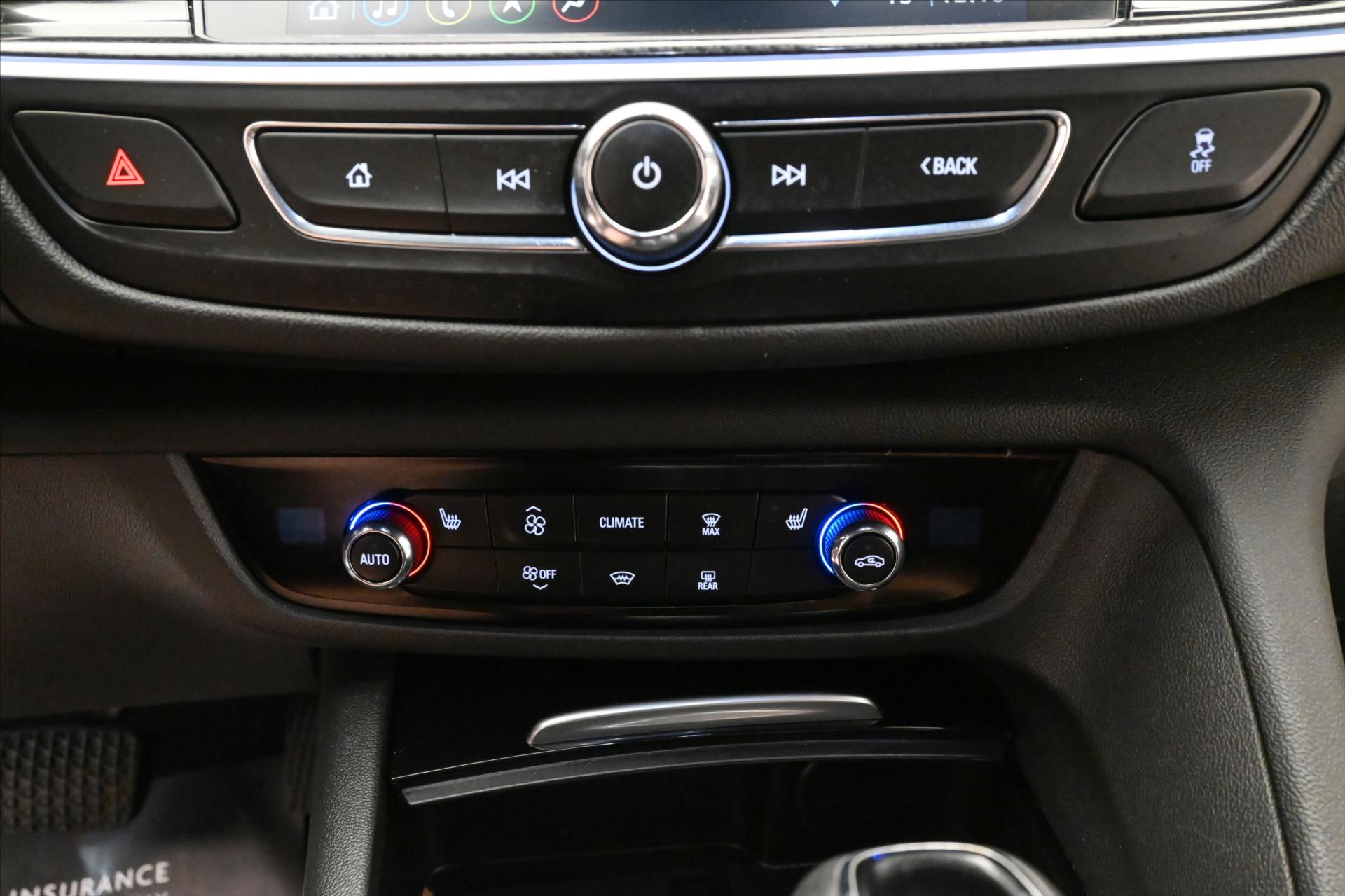 Hlavní fotografie vozu Opel Insignia 2,0 CDTI 128 kW AT8 SportTourer Záruka až 5 let (21)