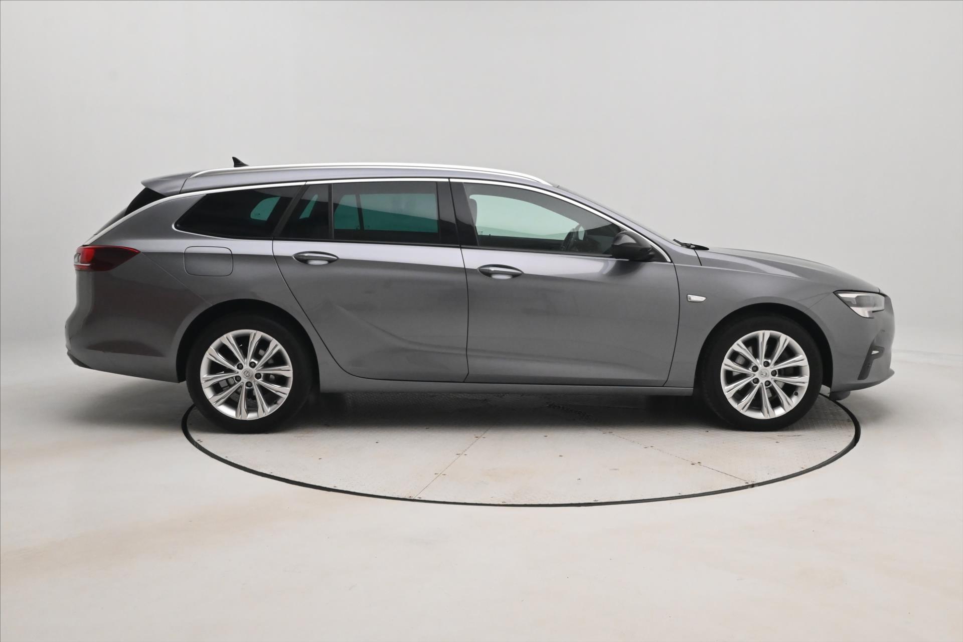 Hlavní fotografie vozu Opel Insignia 2,0 CDTI 128 kW AT8 SportTourer Záruka až 5 let (4)