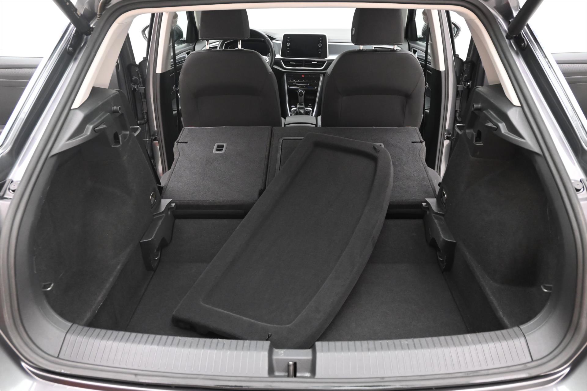 Hlavní fotografie vozu Volkswagen T-Roc 2,0 TDI 110kW DSG Style Záruka až 5 let (12)