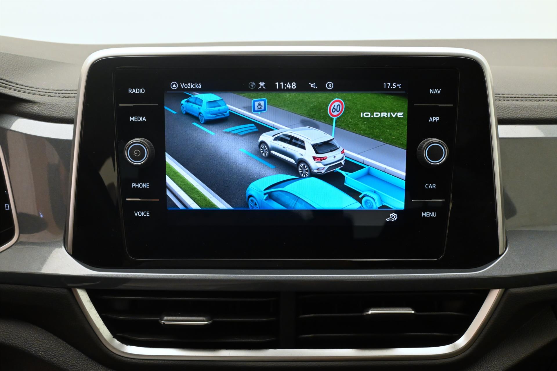 Hlavní fotografie vozu Volkswagen T-Roc 2,0 TDI 110kW DSG Style Záruka až 5 let (21)