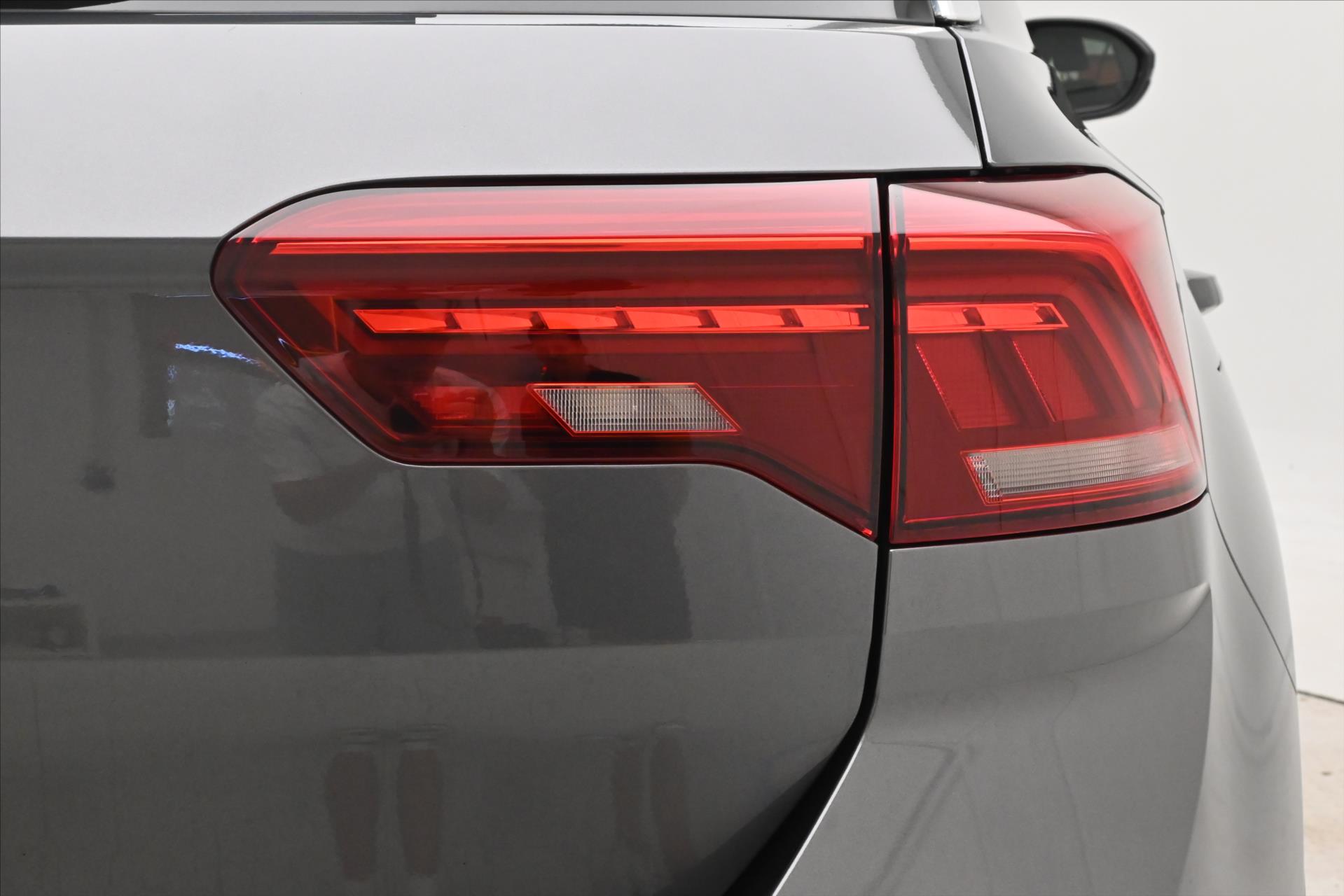 Hlavní fotografie vozu Volkswagen T-Roc 2,0 TDI 110kW DSG Style Záruka až 5 let (31)