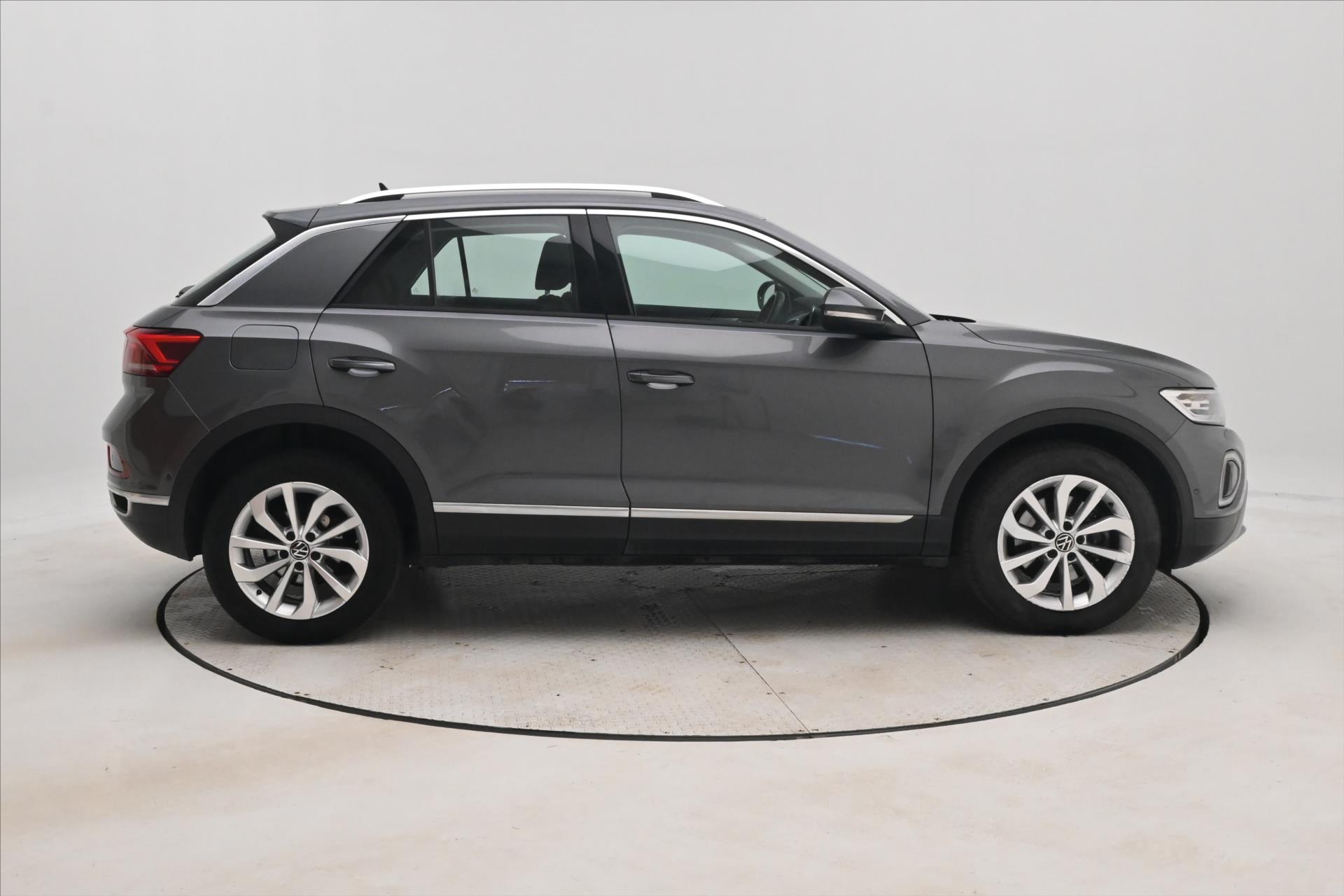 Hlavní fotografie vozu Volkswagen T-Roc 2,0 TDI 110kW DSG Style Záruka až 5 let (5)