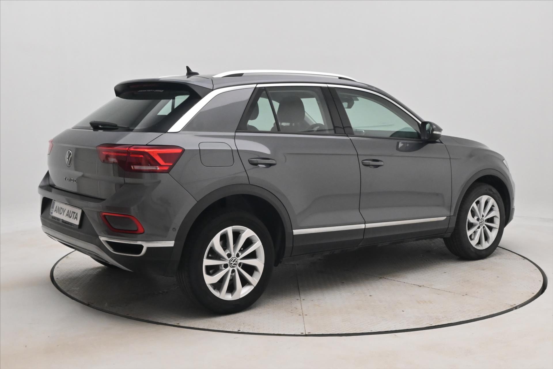 Hlavní fotografie vozu Volkswagen T-Roc 2,0 TDI 110kW DSG Style Záruka až 5 let (6)