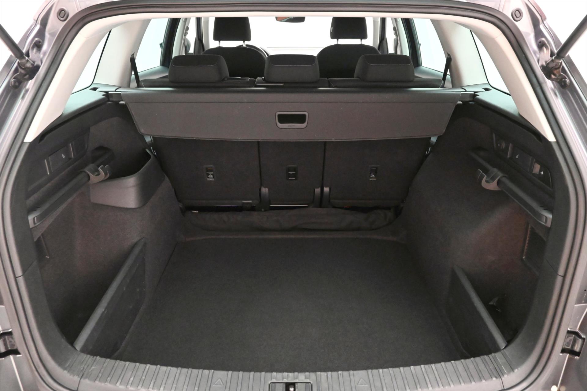 Main photo of the car Skoda Kodiaq 2.0 TDI 110 kW DSG NAVI TOWABLE Warranty up to 5 years (11)