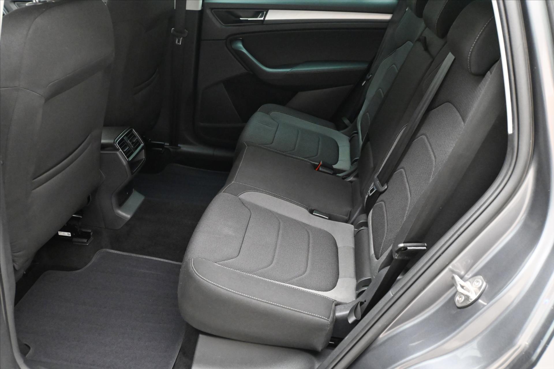 Main photo of the car Skoda Kodiaq 2.0 TDI 110 kW DSG NAVI TOWABLE Warranty up to 5 years (15)