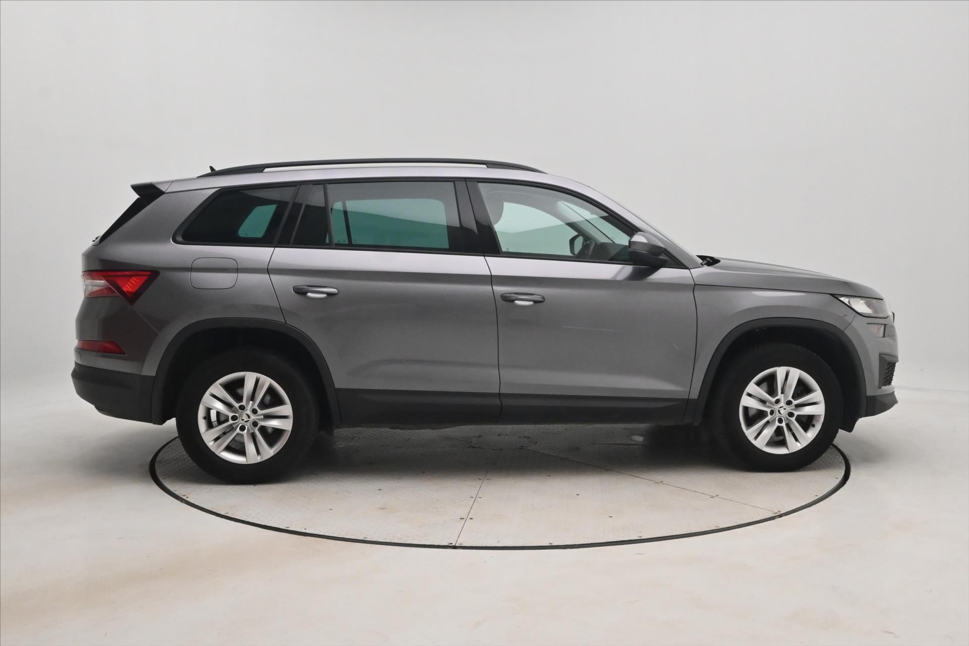 Main photo of the car Skoda Kodiaq 2.0 TDI 110 kW DSG NAVI TOWABLE Warranty up to 5 years (5)