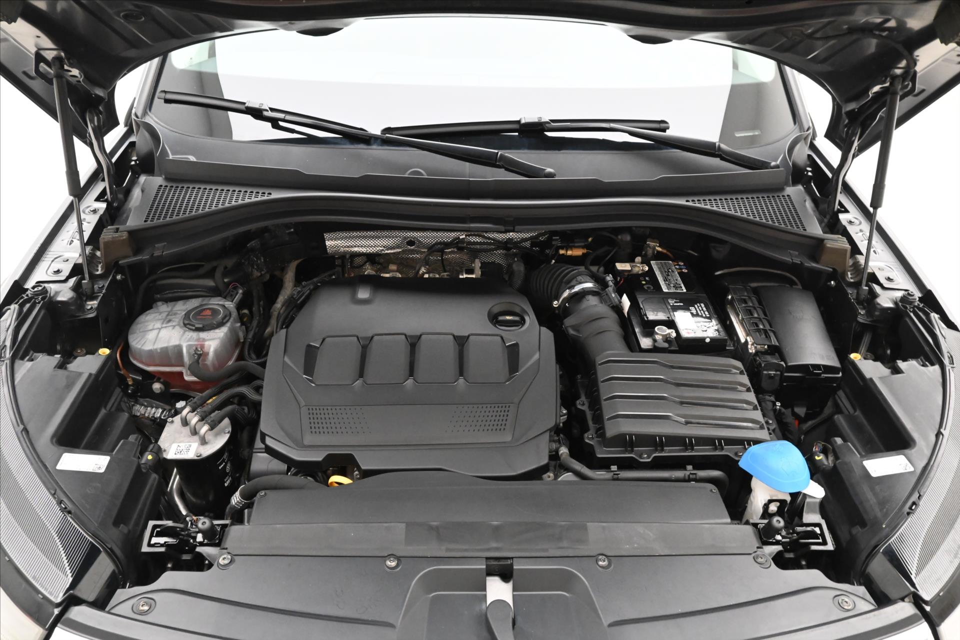 Main photo of the car Skoda Kodiaq 2.0 TDI 110 kW DSG NAVI TOWABLE Warranty up to 5 years (10)