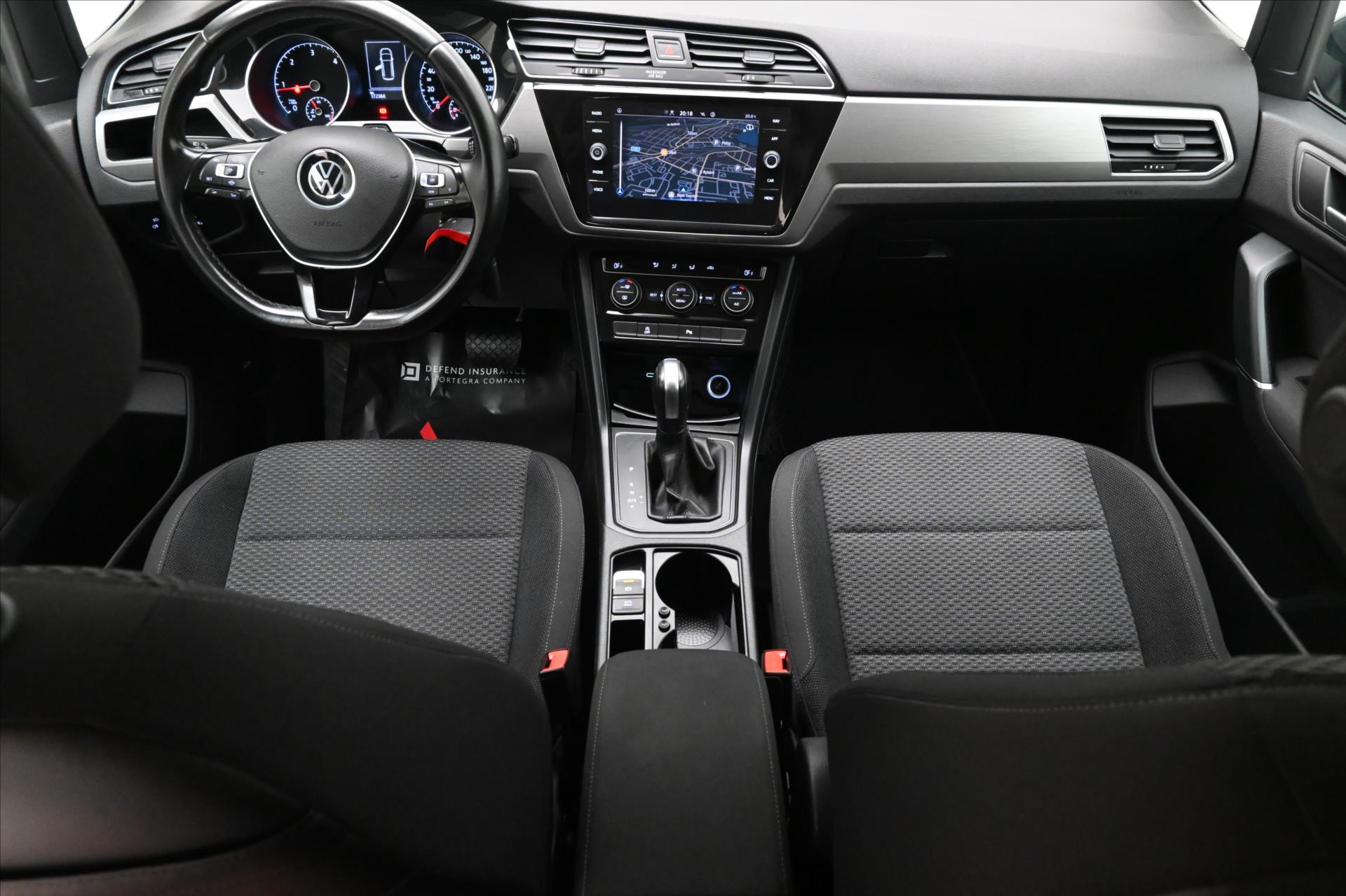 Main photo of the car Volkswagen Touran 2,0 TDI 110KW DSG 7míst Záruka až 5 let (17)