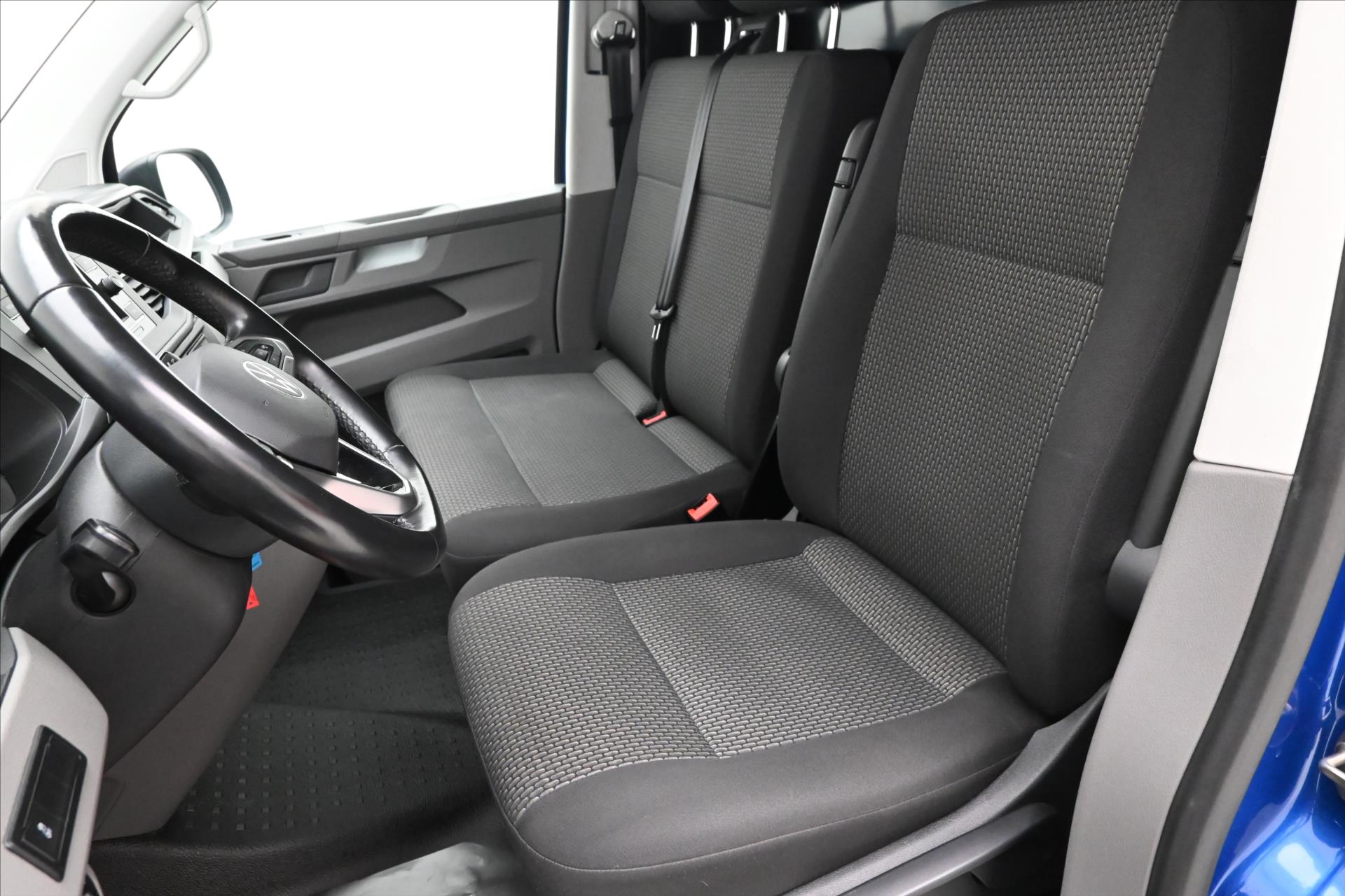 Main photo of the car Volkswagen Transporter 2.0 TDI 110kW DSG Warranty up to 5 years (27)