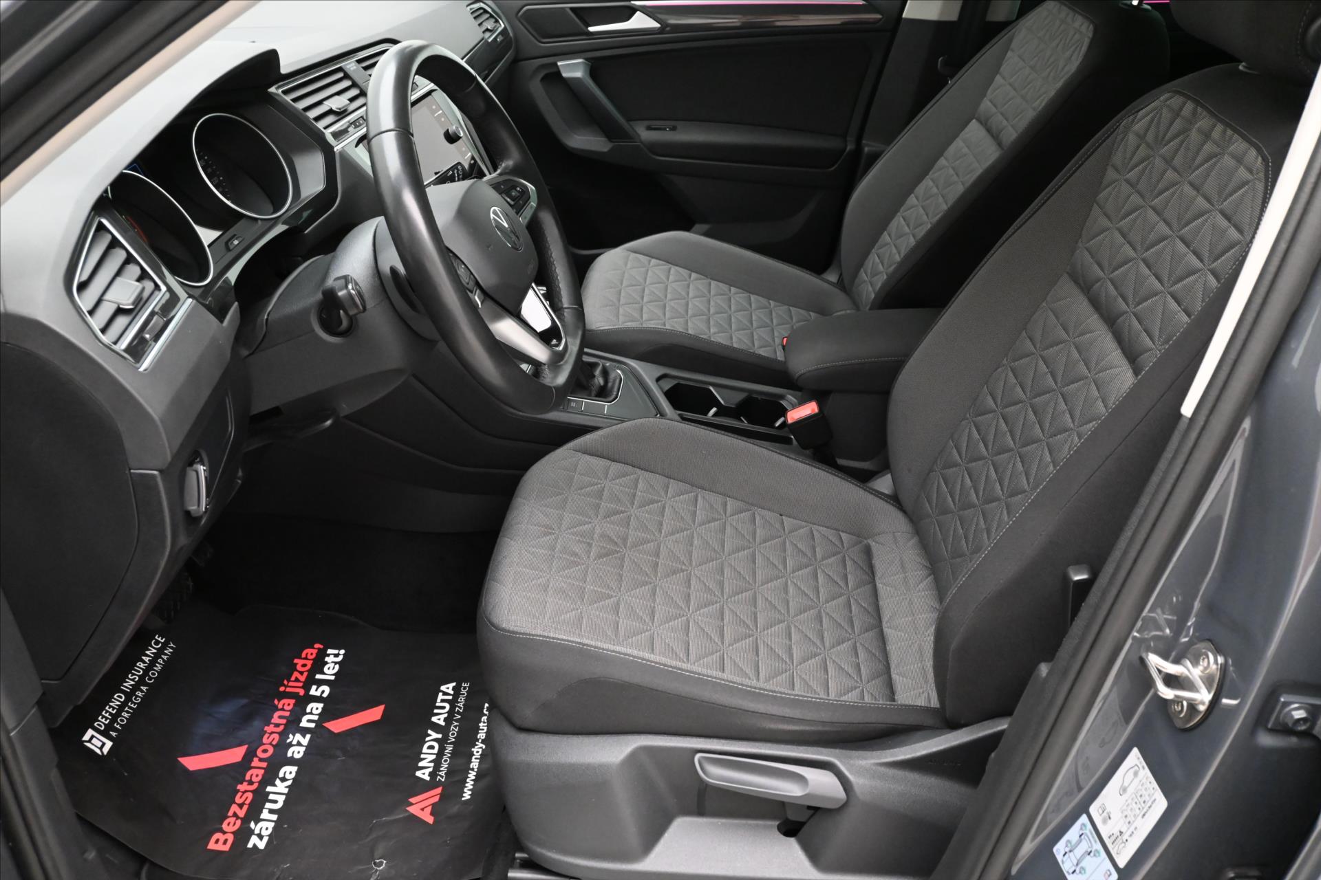 Main photo of the car Volkswagen Tiguan 2.0 TDI 110 kW DSG Life Warranty up to 5 years (13)