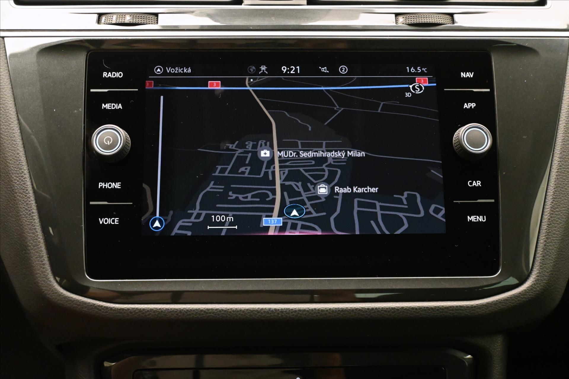 Main photo of the car Volkswagen Tiguan 2.0 TDI 110 kW DSG Life Warranty up to 5 years (20)