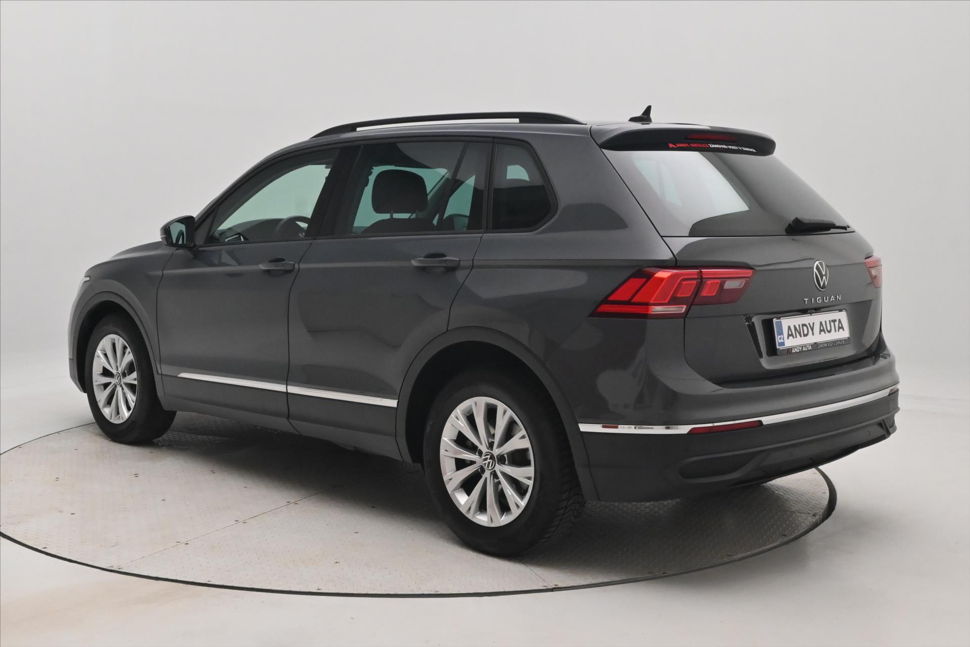 Main photo of the car Volkswagen Tiguan 2.0 TDI 110 kW DSG Life Warranty up to 5 years (7)