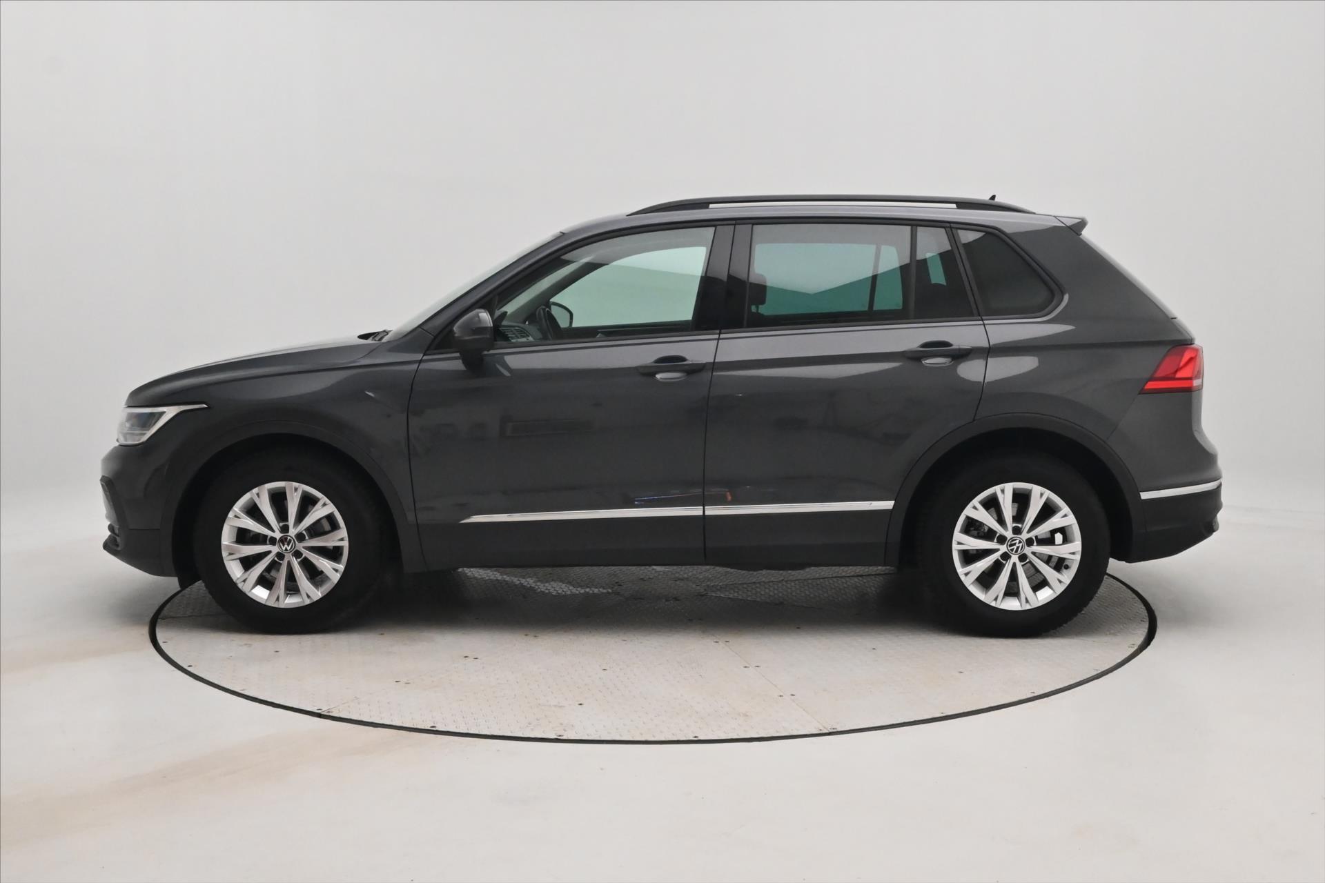 Main photo of the car Volkswagen Tiguan 2.0 TDI 110 kW DSG Life Warranty up to 5 years (8)