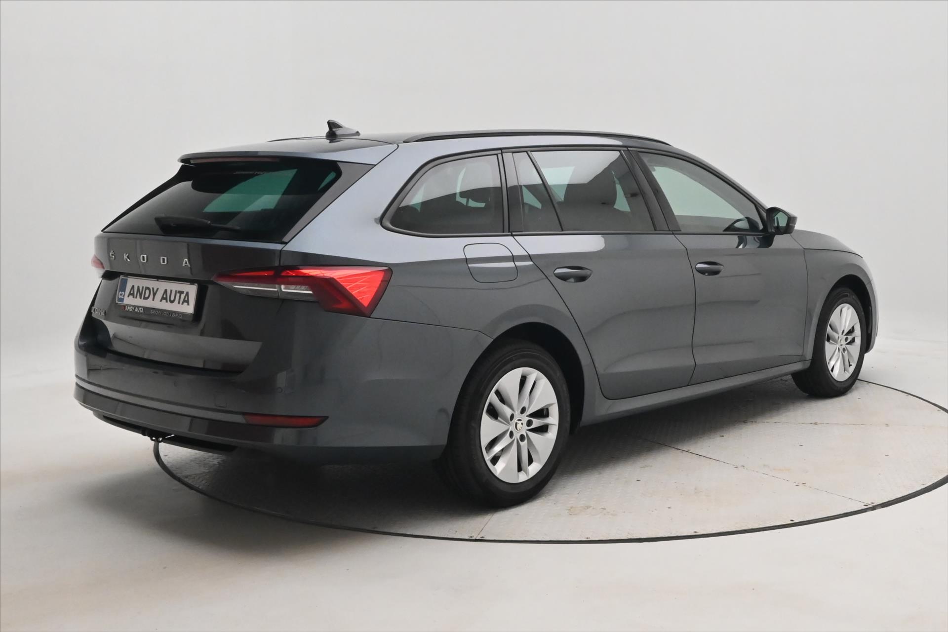 Hlavní fotografie vozu Škoda Octavia 1,5 TSI 110kW Ambition Manuál Záruka až 5 let (5)