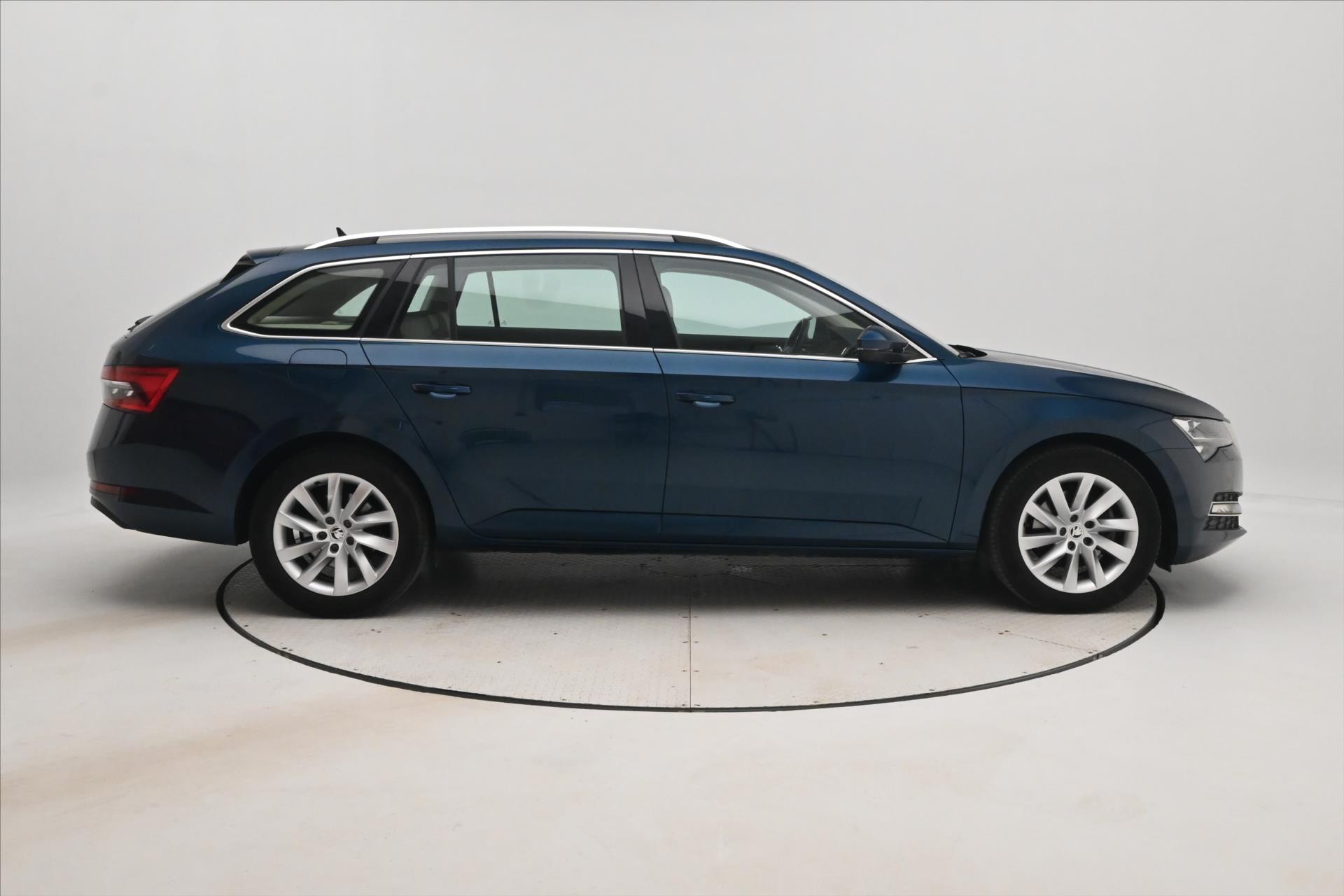 Hlavní fotografie vozu Škoda Superb 2,0 TDI 110kW DSG Style Záruka až 5 let (5)