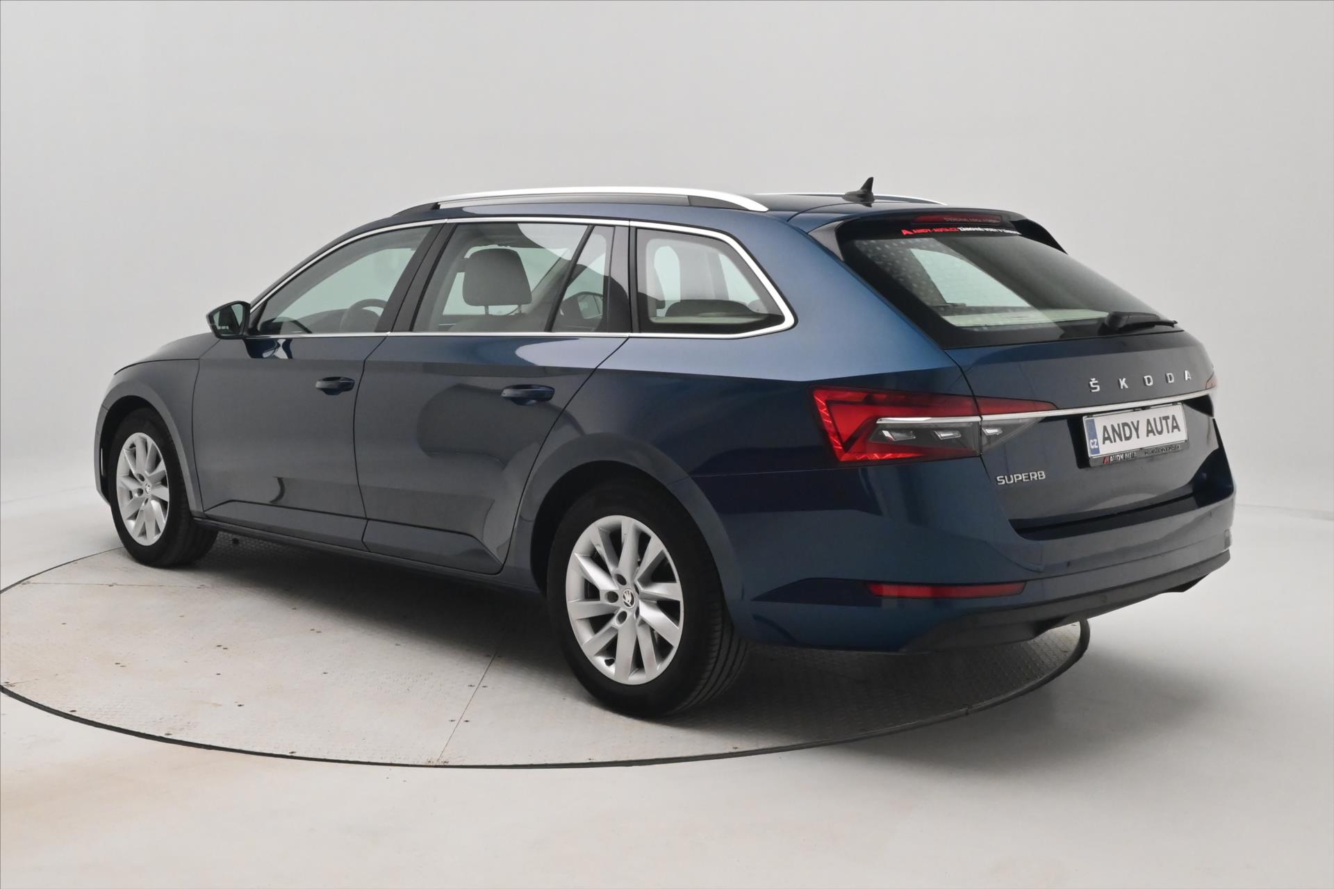 Hlavní fotografie vozu Škoda Superb 2,0 TDI 110kW DSG Style Záruka až 5 let (8)