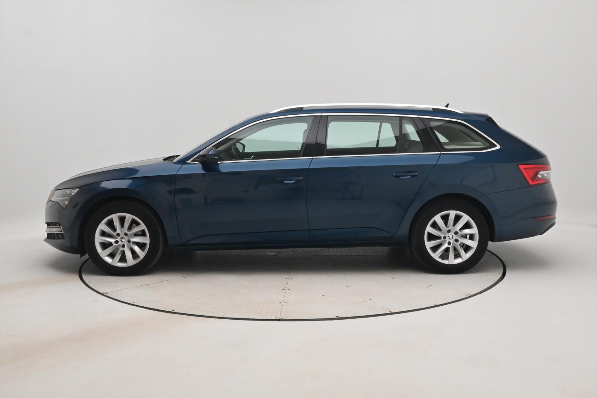 Hlavní fotografie vozu Škoda Superb 2,0 TDI 110kW DSG Style Záruka až 5 let (9)