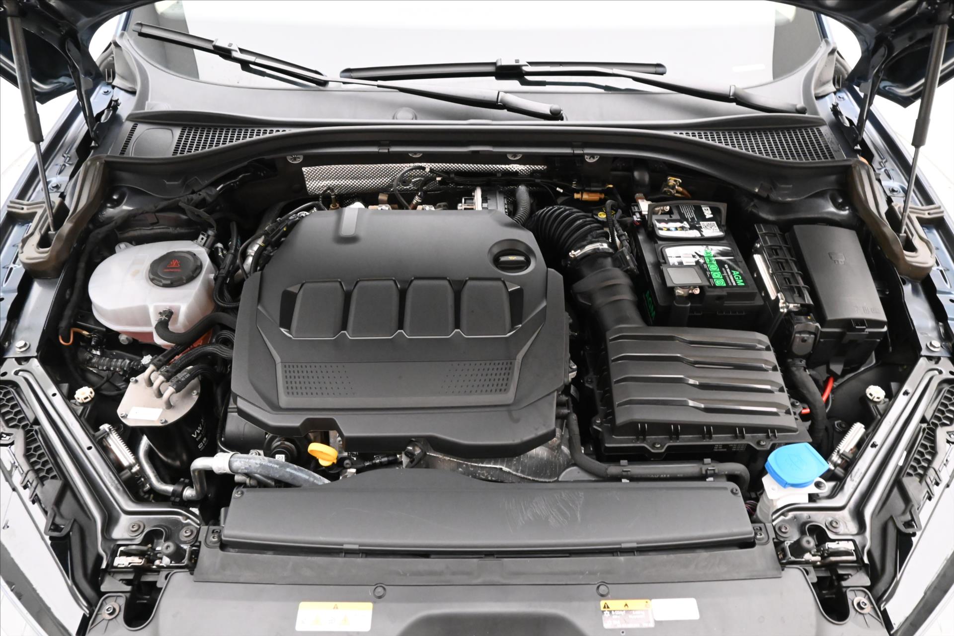 Hlavní fotografie vozu Škoda Superb 2,0 TDI 110kW DSG Style Záruka až 5 let (10)