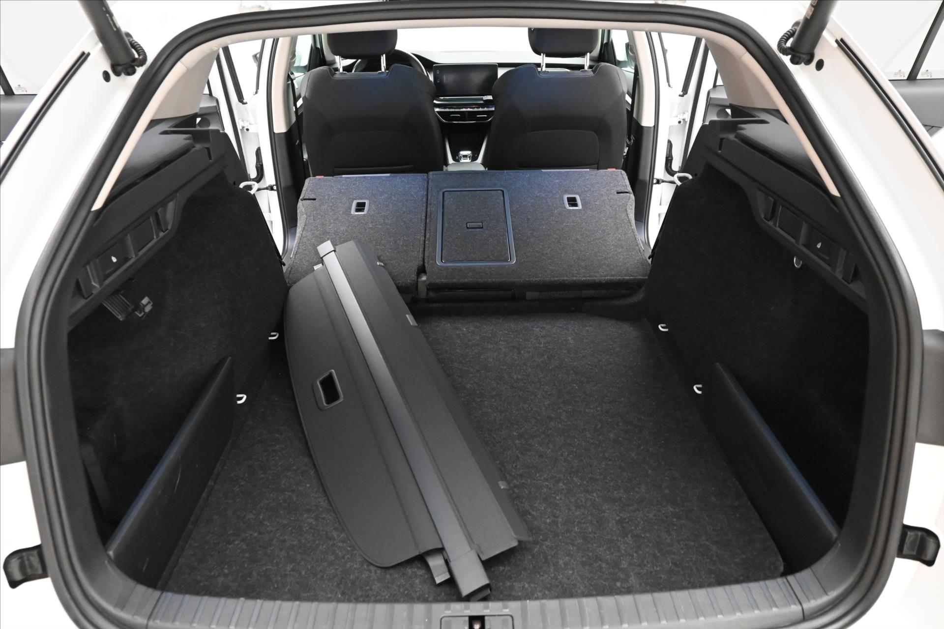 Hlavní fotografie vozu Škoda Octavia 2,0 TDI 110 kW DSG Style Záruka až 5 let (12)