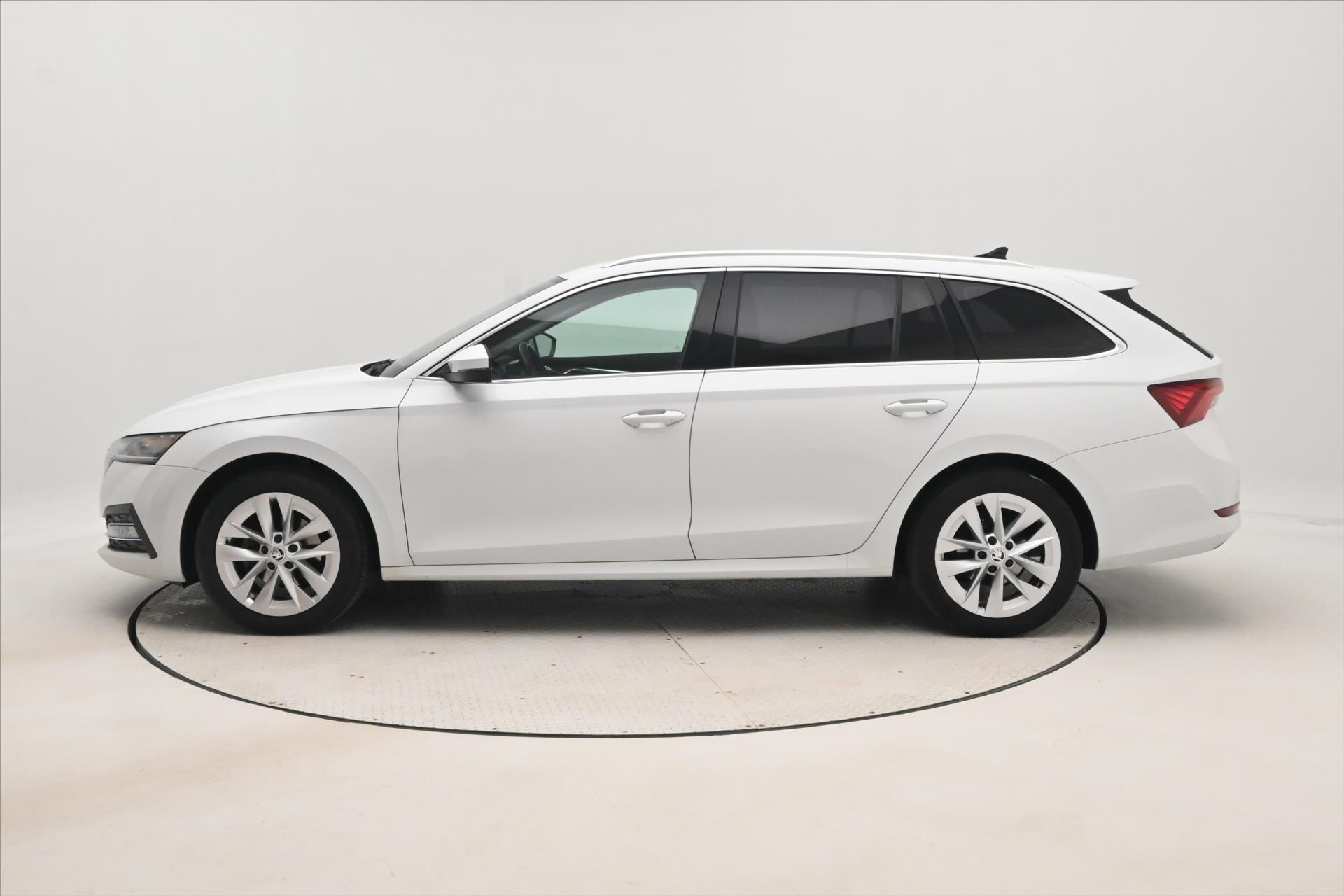 Hlavní fotografie vozu Škoda Octavia 2,0 TDI 110 kW DSG Style Záruka až 5 let (9)