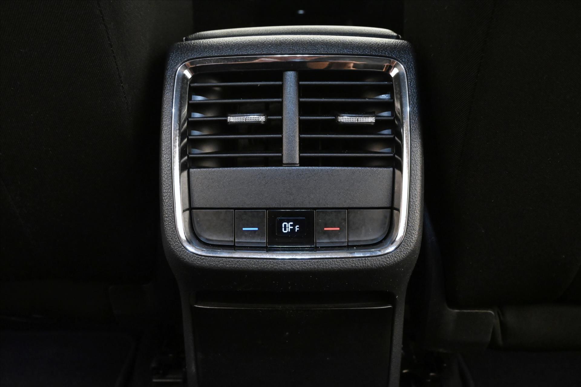 Main photo of the car Skoda Octavia 2.0 TDI 110kW DSG STYLE Warranty up to 5 years (22)