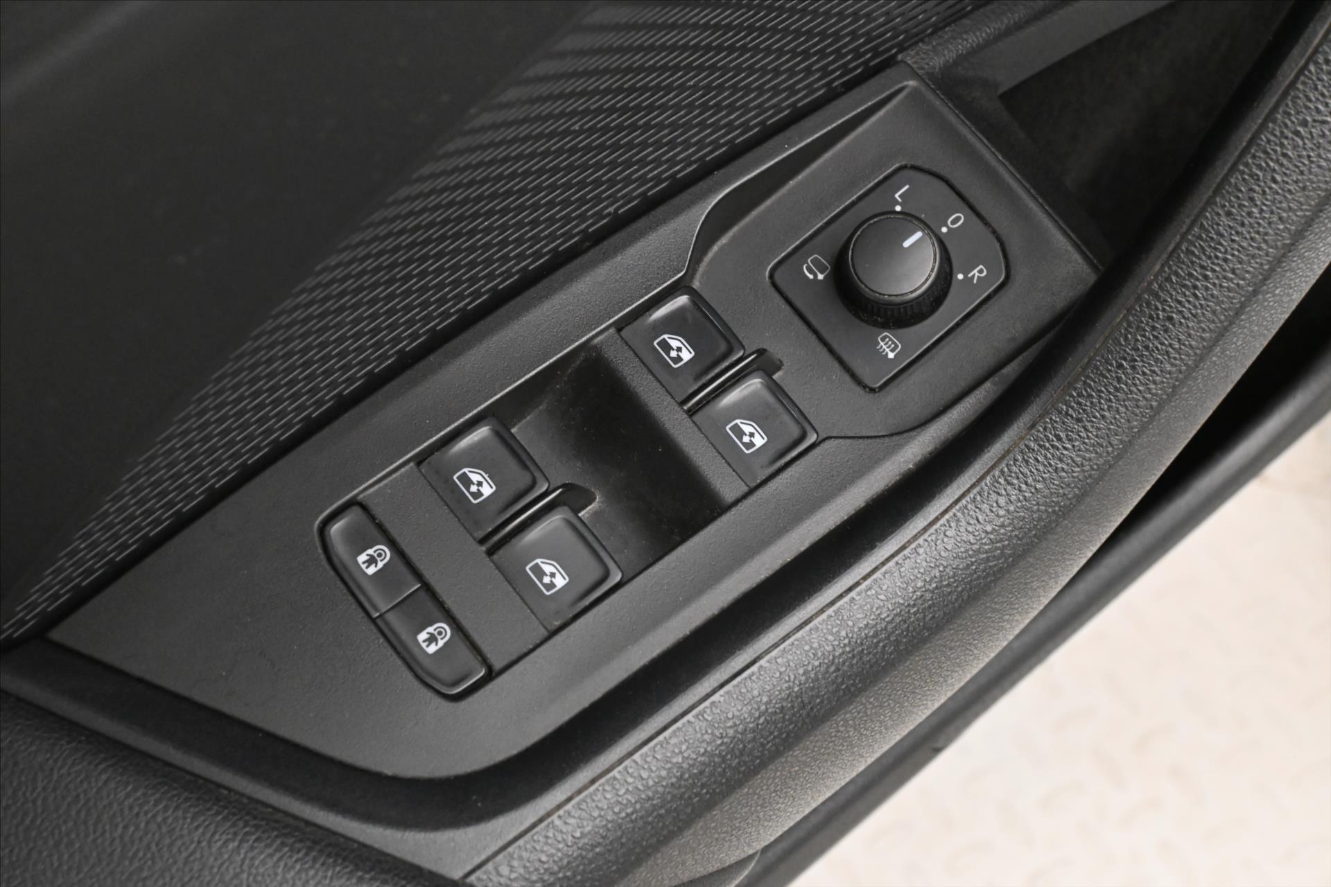 Main photo of the car Skoda Octavia 2.0 TDI 110kW DSG STYLE Warranty up to 5 years (26)