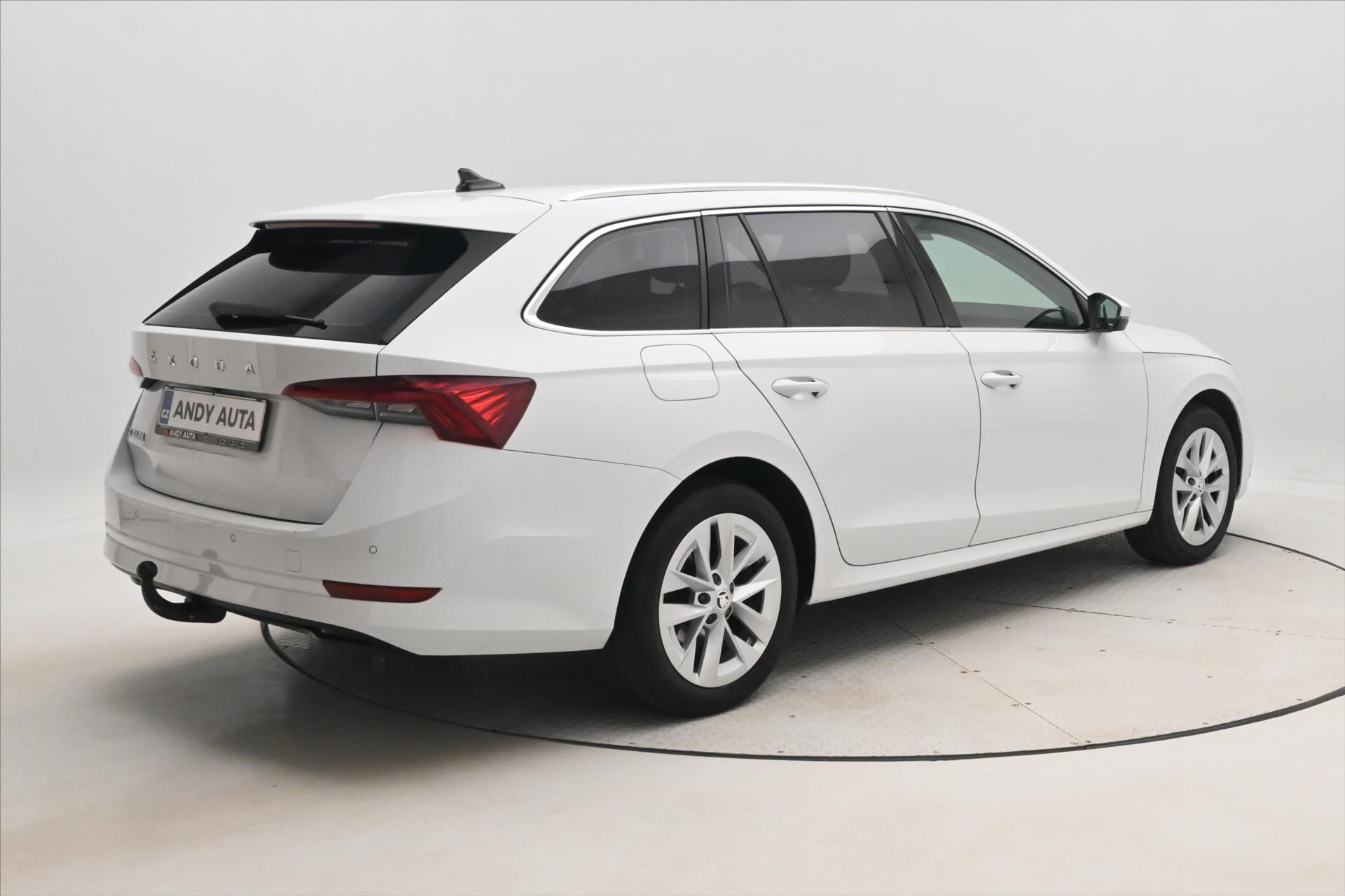 Main photo of the car Skoda Octavia 2.0 TDI 110kW DSG STYLE Warranty up to 5 years (5)