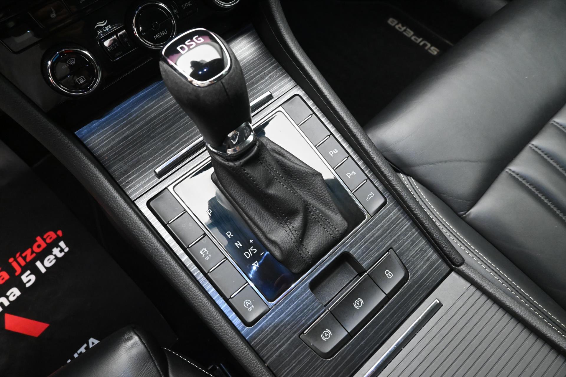 Hlavní fotografie vozu Škoda Superb 2,0 TDI 147kW DSG STYLE Záruka až 5 let (23)