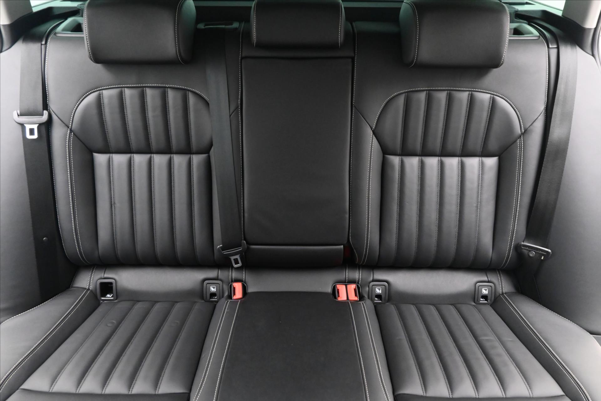 Hlavní fotografie vozu Škoda Superb 2,0 TDI 147kW STYLE DSG Záruka až 5 let (29)