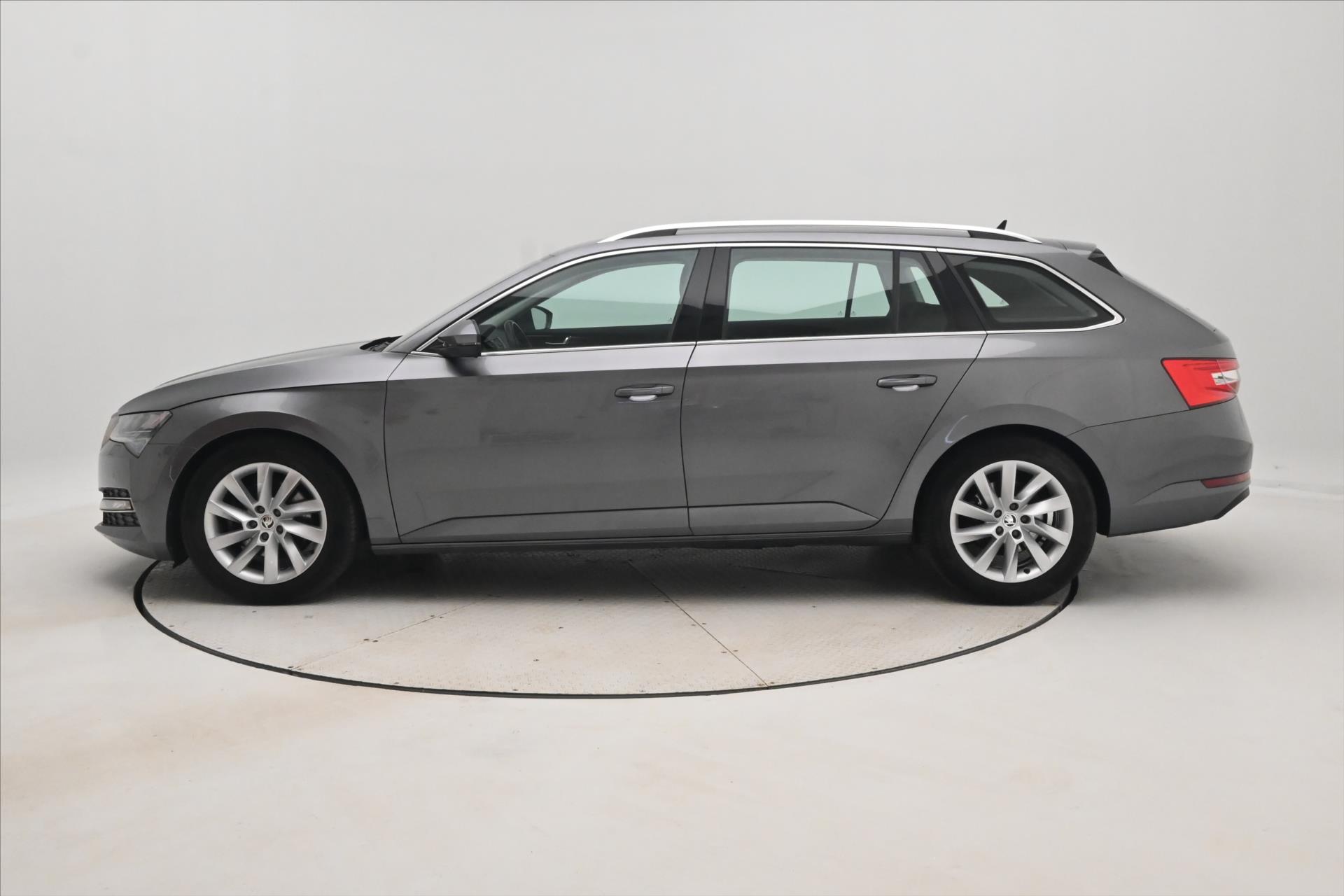 Hlavní fotografie vozu Škoda Superb 2,0 TDI 110 kW DSG Style Záruka až 5 let (9)