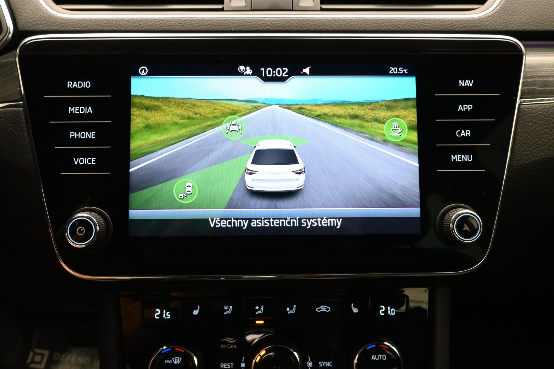 Hlavní fotografie vozu Škoda Superb 2,0 TDI 110 kW DSG Style Záruka až 5 let (20)